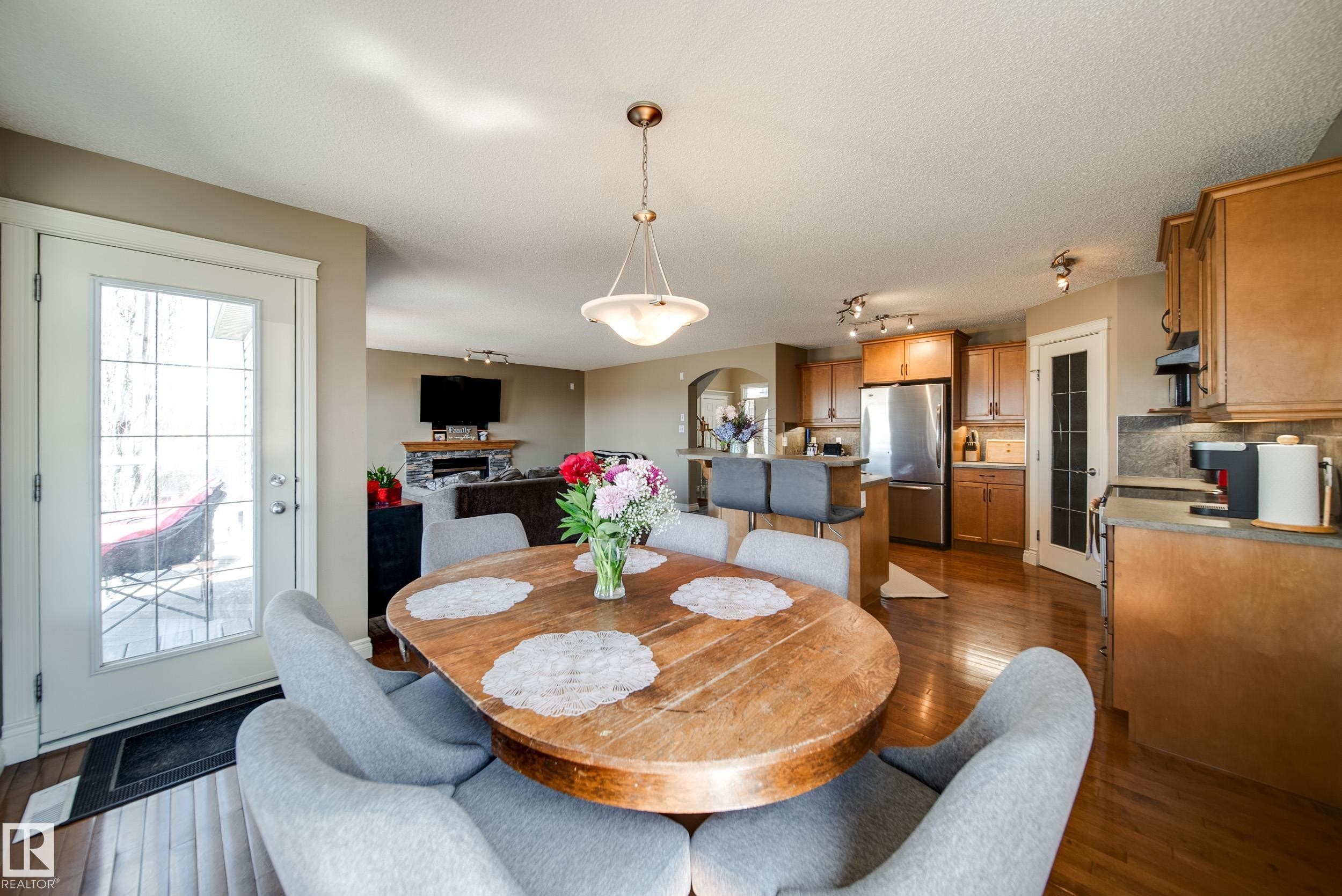 12627 16 Avenue, Edmonton, AB - Indoor Photo Showing Dining Room