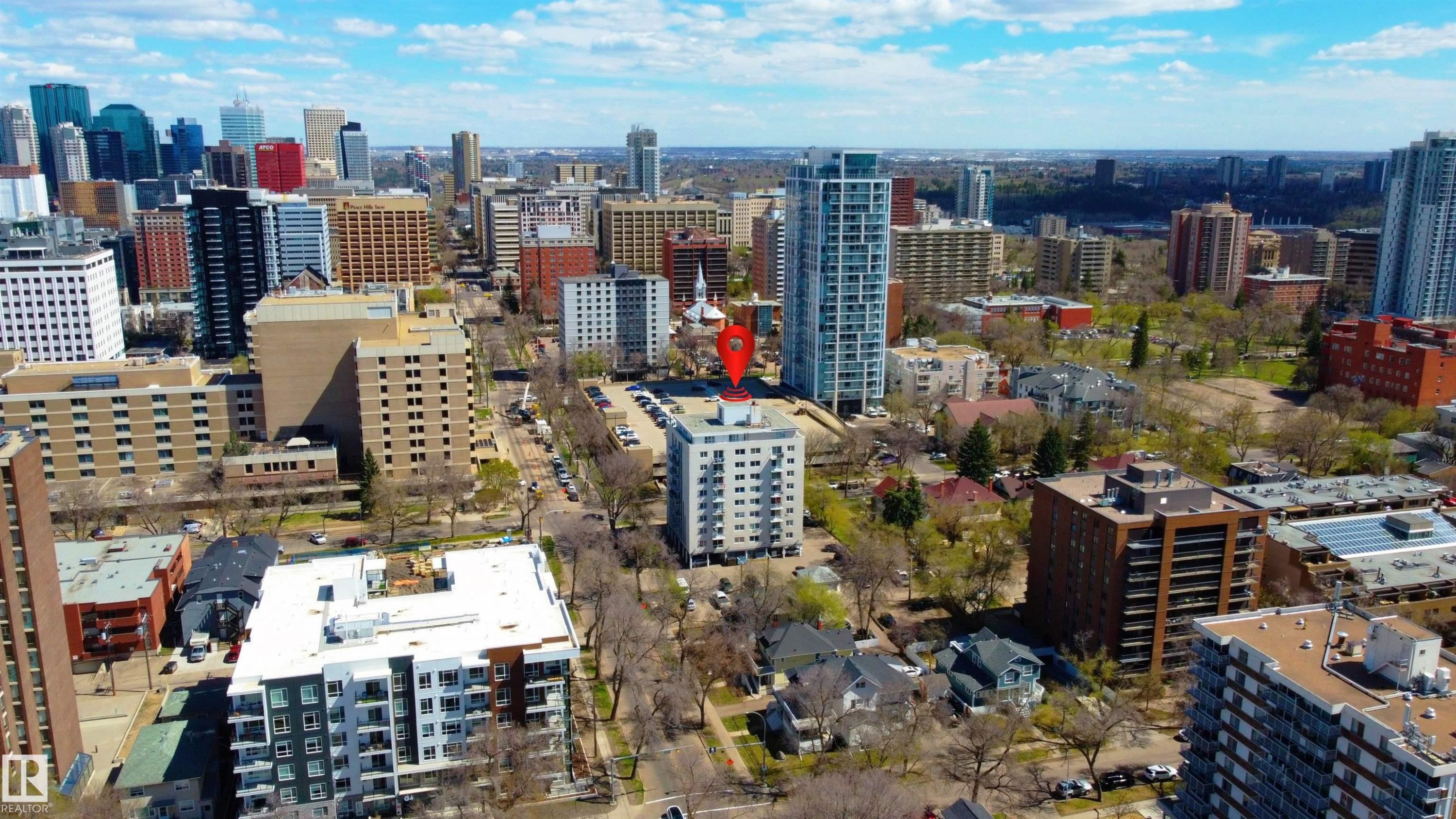 905 9940 112 Street, Edmonton, AB - Outdoor With View