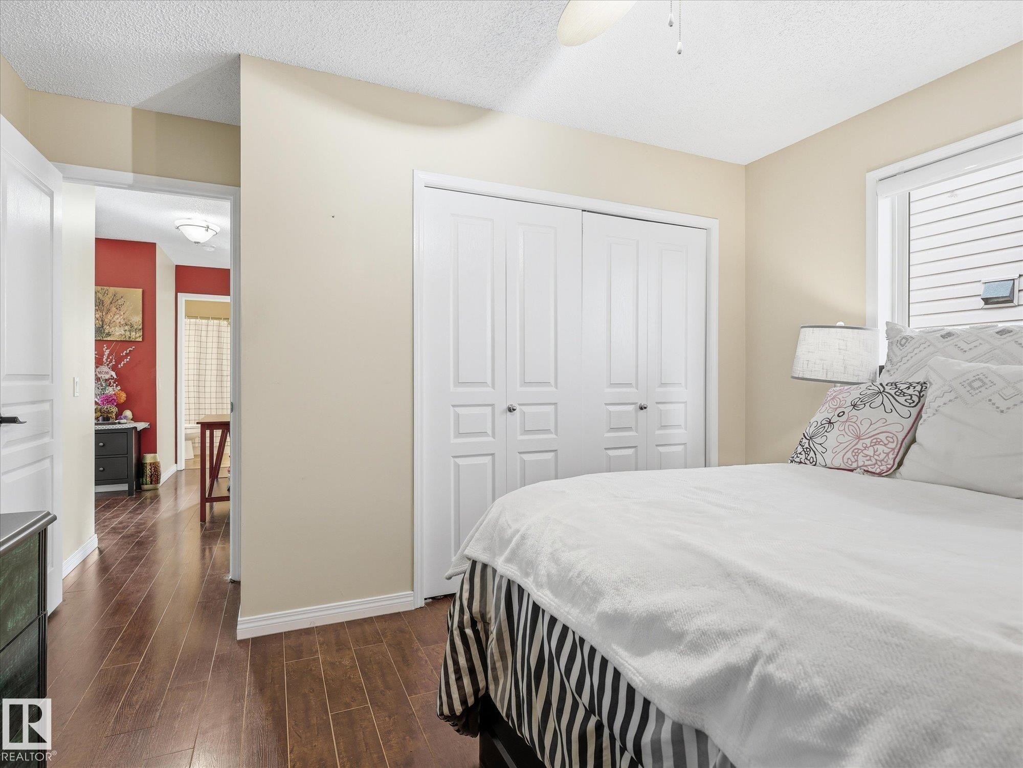 15135 43 Street Nw, Edmonton, AB - Indoor Photo Showing Bedroom