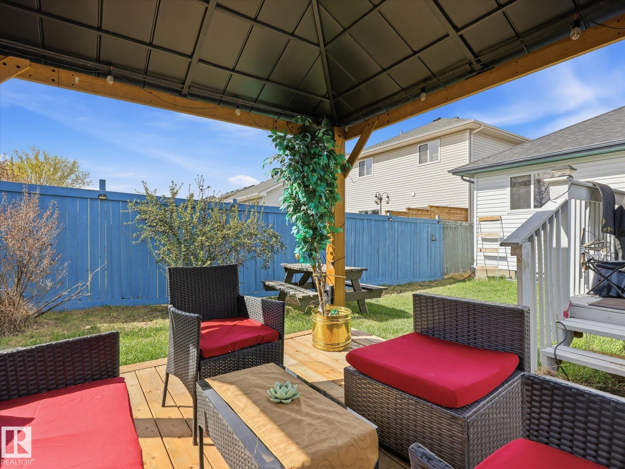 15135 43 Street Nw, Edmonton, AB - Outdoor With Deck Patio Veranda With Exterior