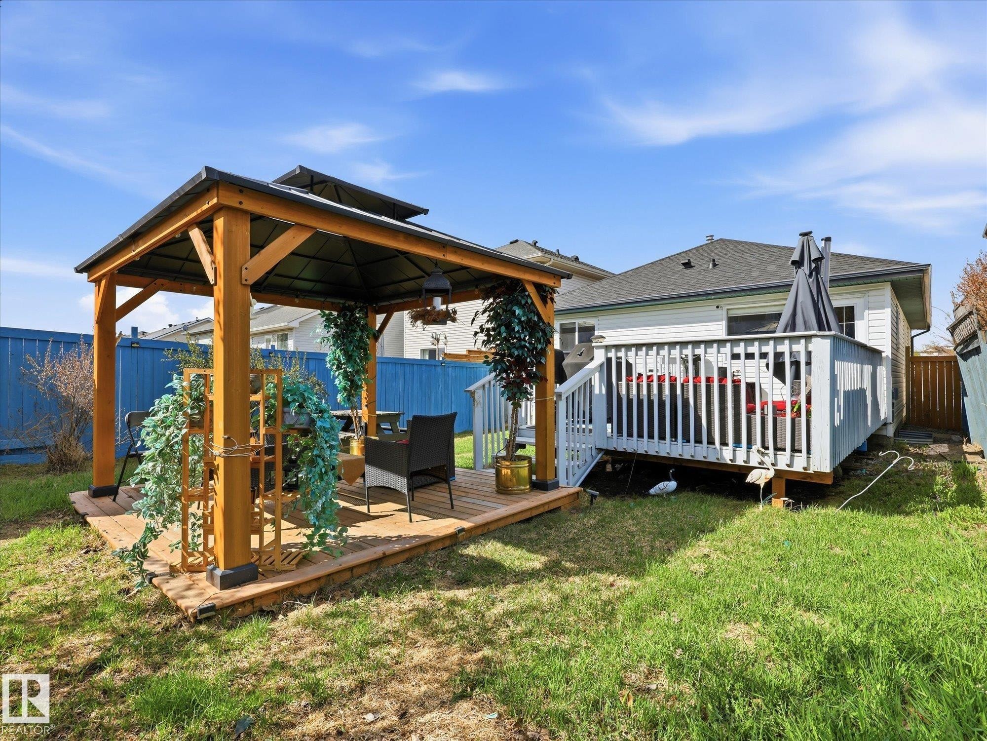 15135 43 Street Nw, Edmonton, AB - Outdoor With Deck Patio Veranda