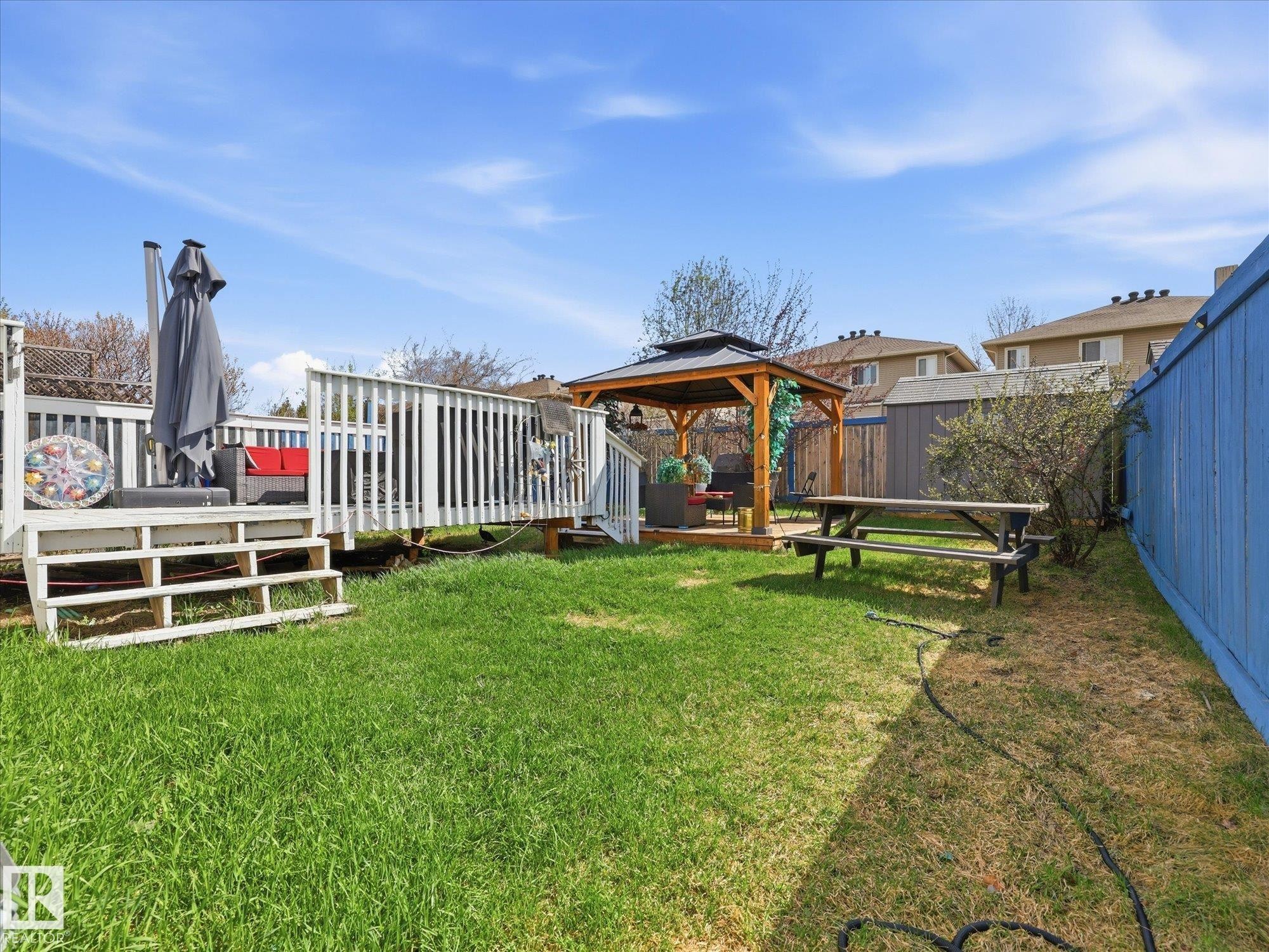 15135 43 Street Nw, Edmonton, AB - Outdoor