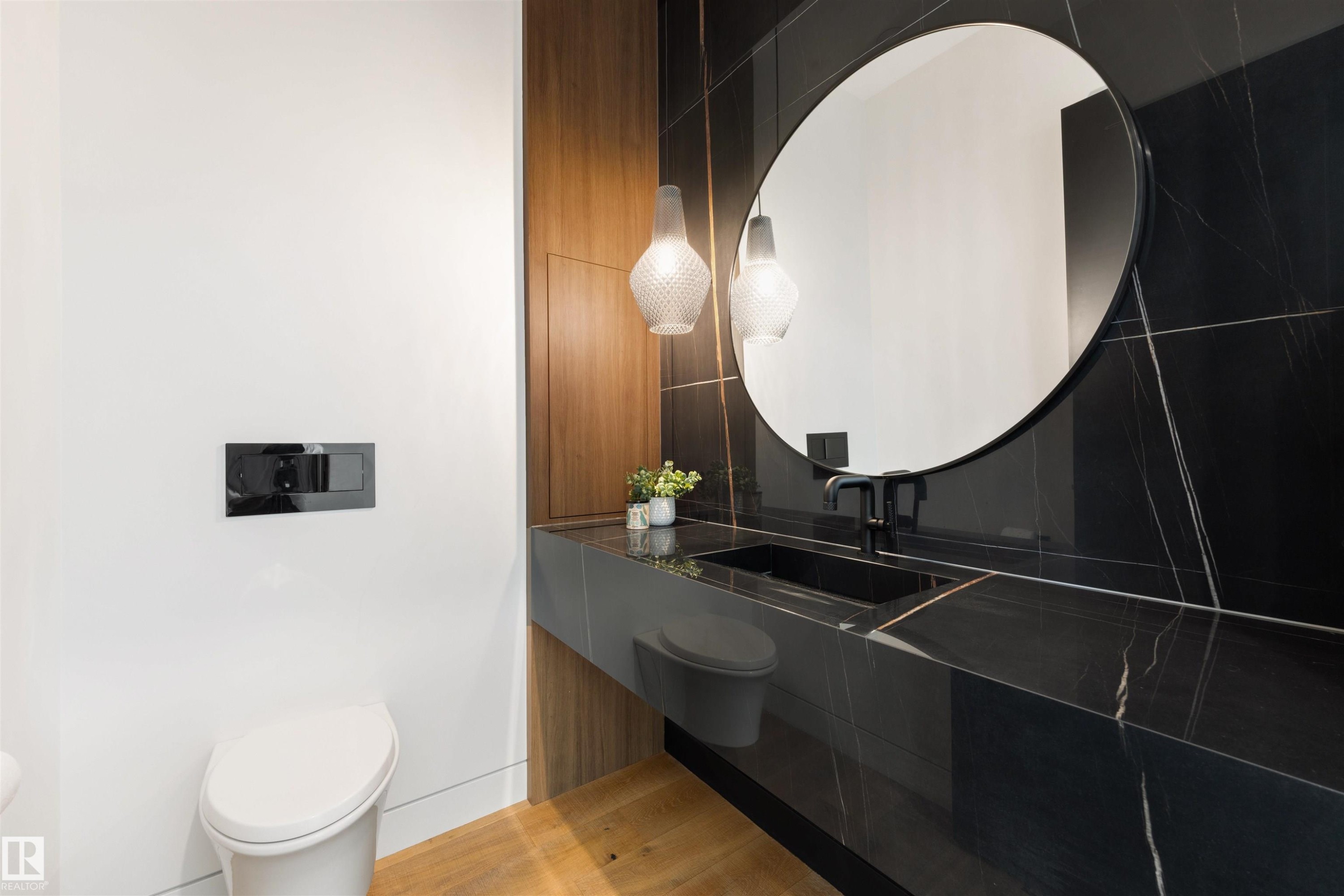 71 Birchcliff Road, Birchcliff, AB - Indoor Photo Showing Bathroom