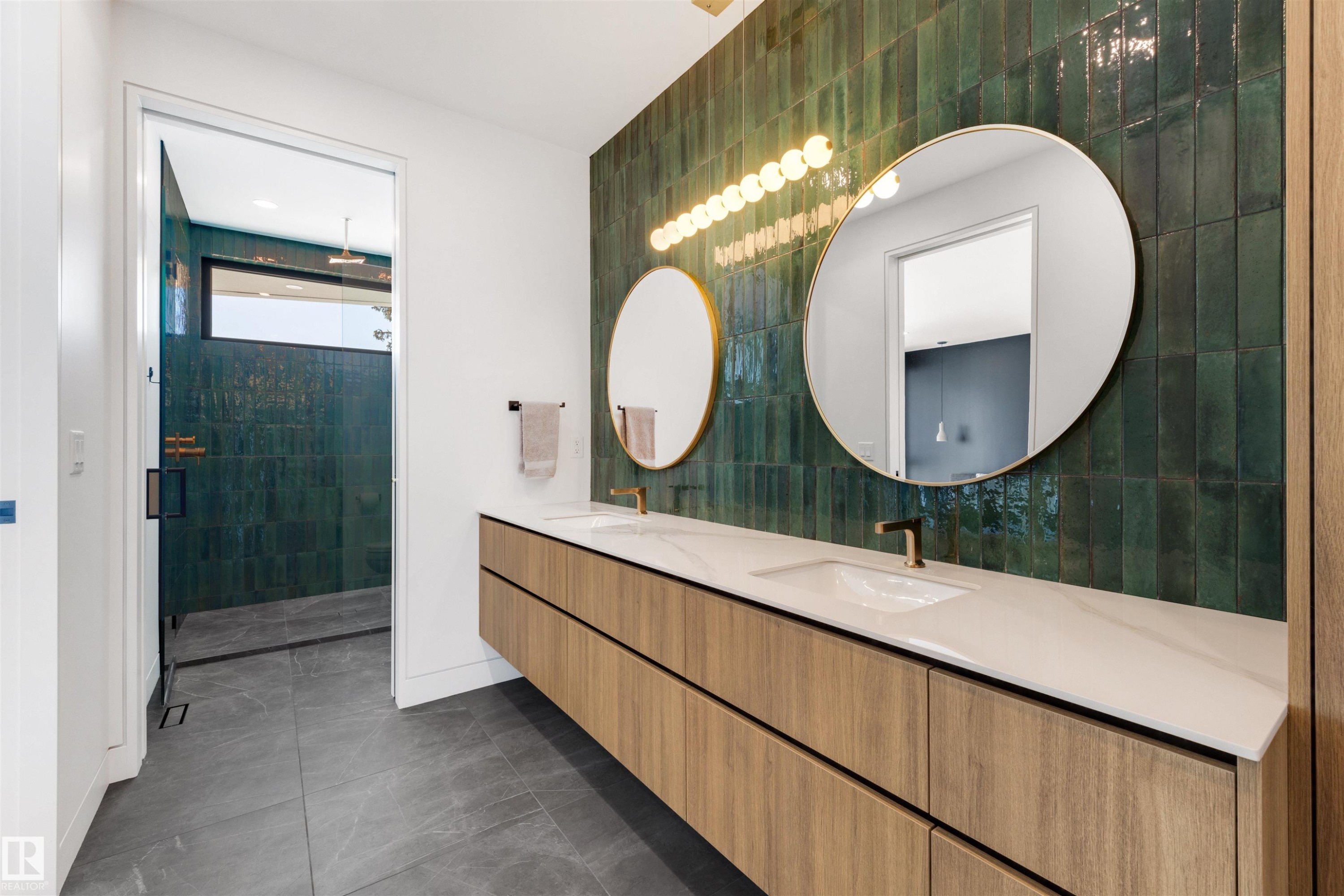 71 Birchcliff Road, Birchcliff, AB - Indoor Photo Showing Bathroom