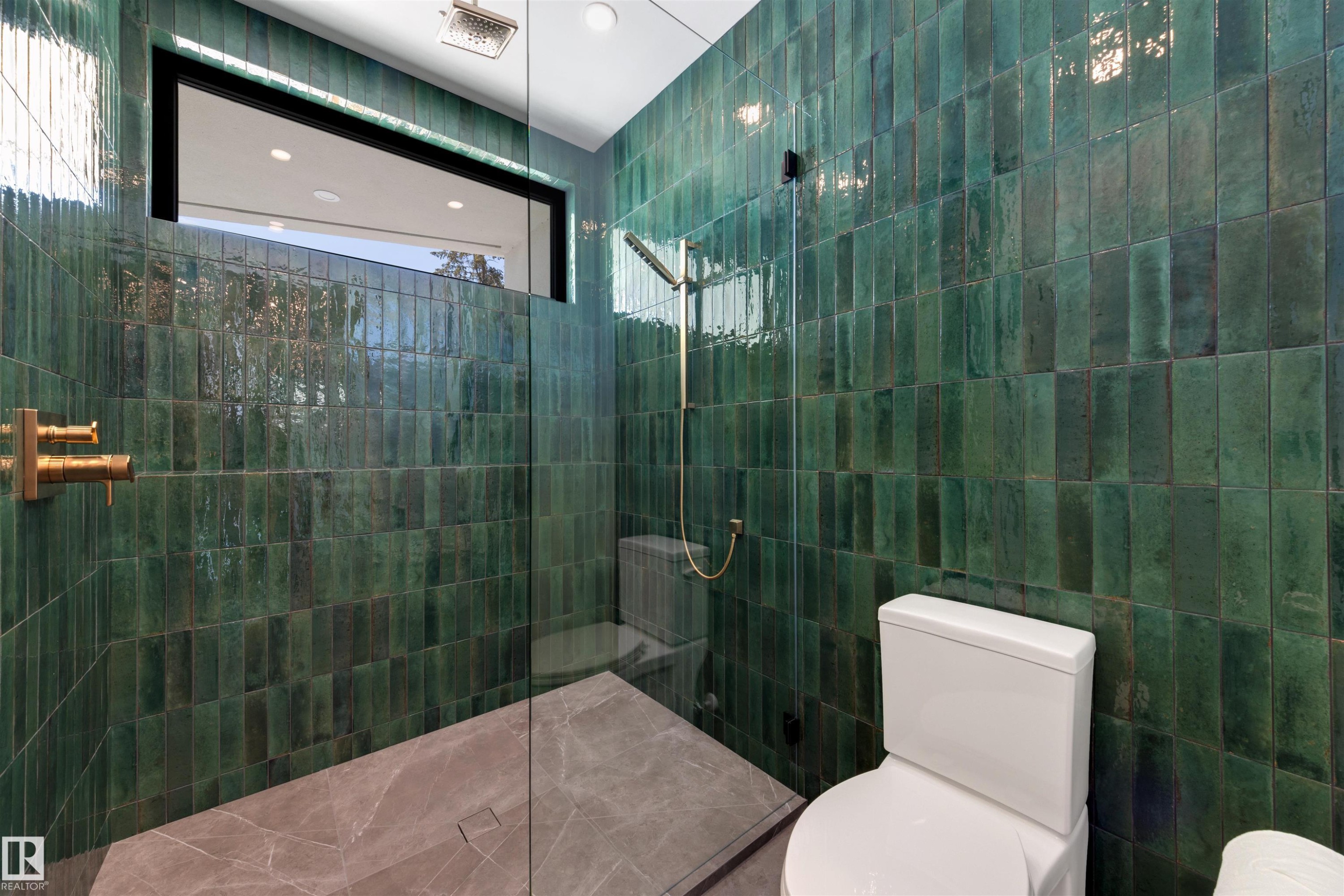 71 Birchcliff Road, Birchcliff, AB - Indoor Photo Showing Bathroom