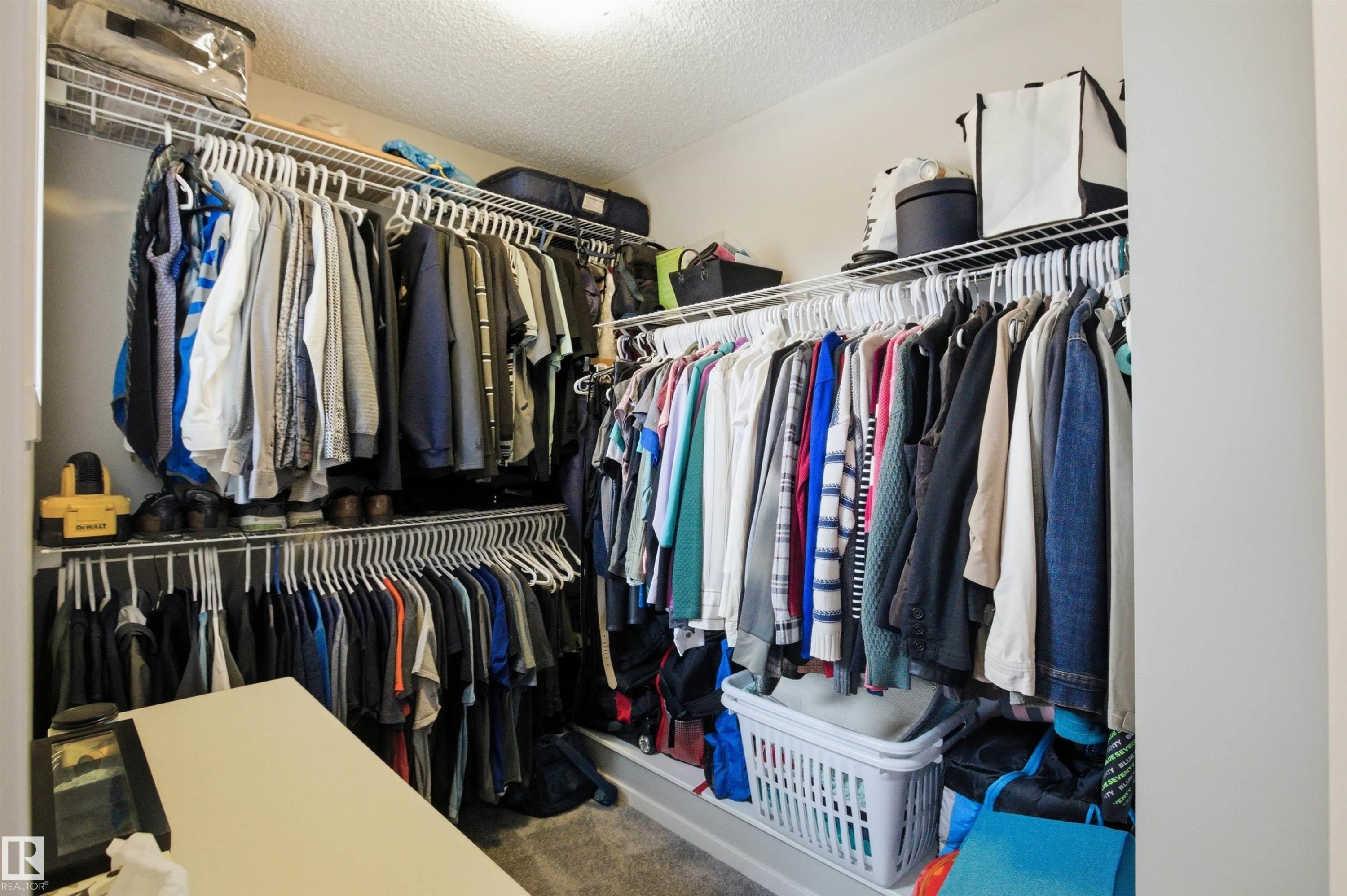 807 Eagleson Link, Edmonton, AB - Indoor With Storage