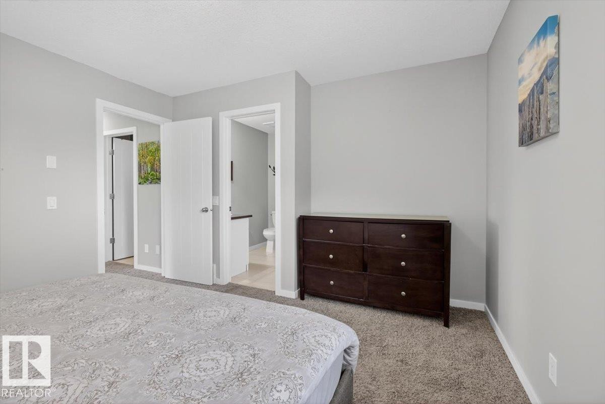 14835 103 Avenue, Edmonton, AB - Indoor Photo Showing Bedroom