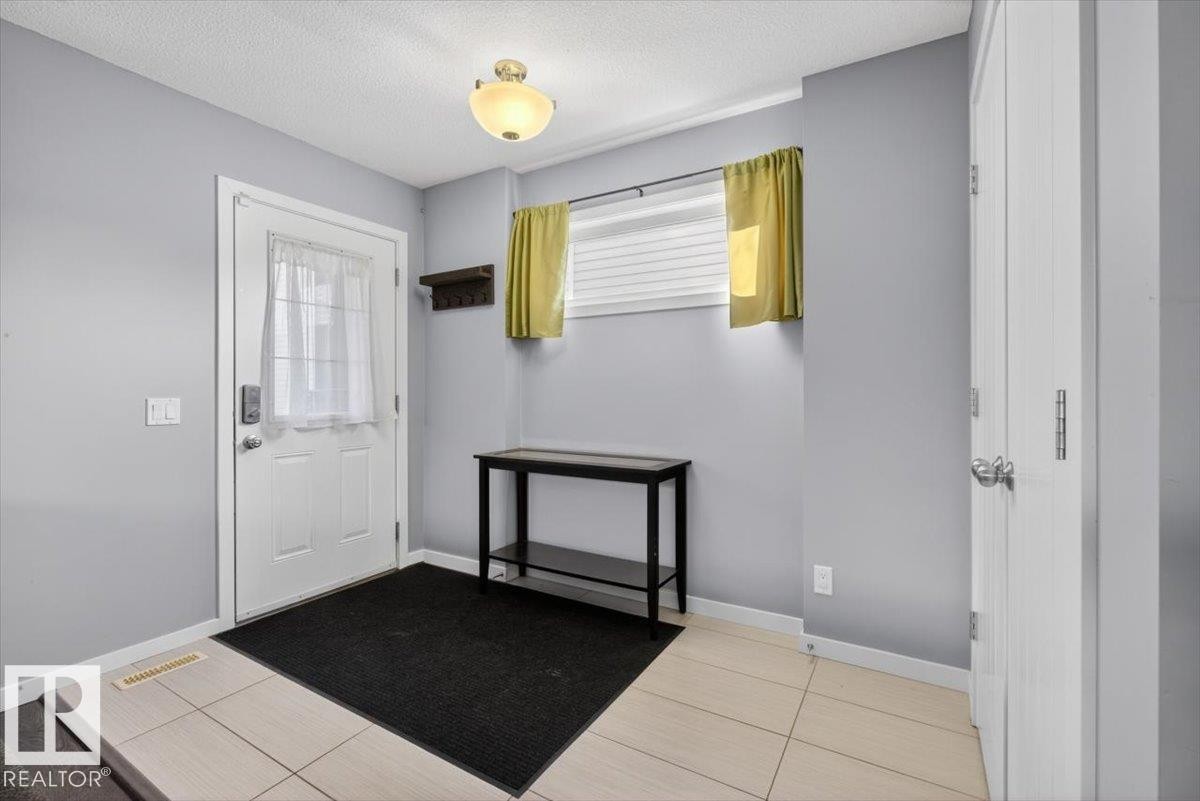 14835 103 Avenue, Edmonton, AB - Indoor Photo Showing Other Room