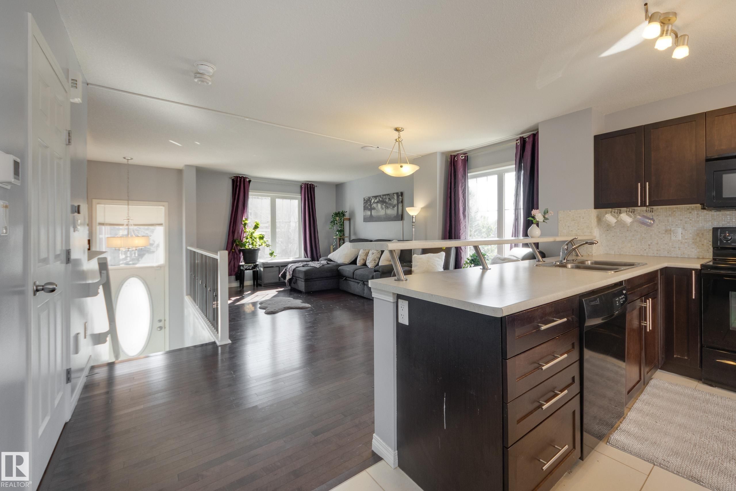 4908 Terwillegar Common, Edmonton, AB - Indoor Photo Showing Kitchen With Double Sink