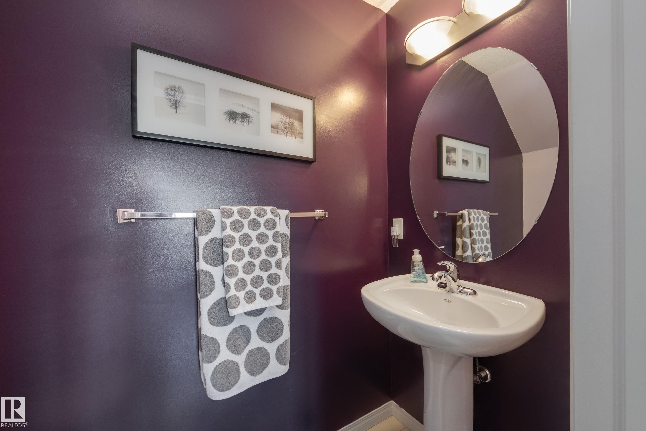 4908 Terwillegar Common, Edmonton, AB - Indoor Photo Showing Bathroom