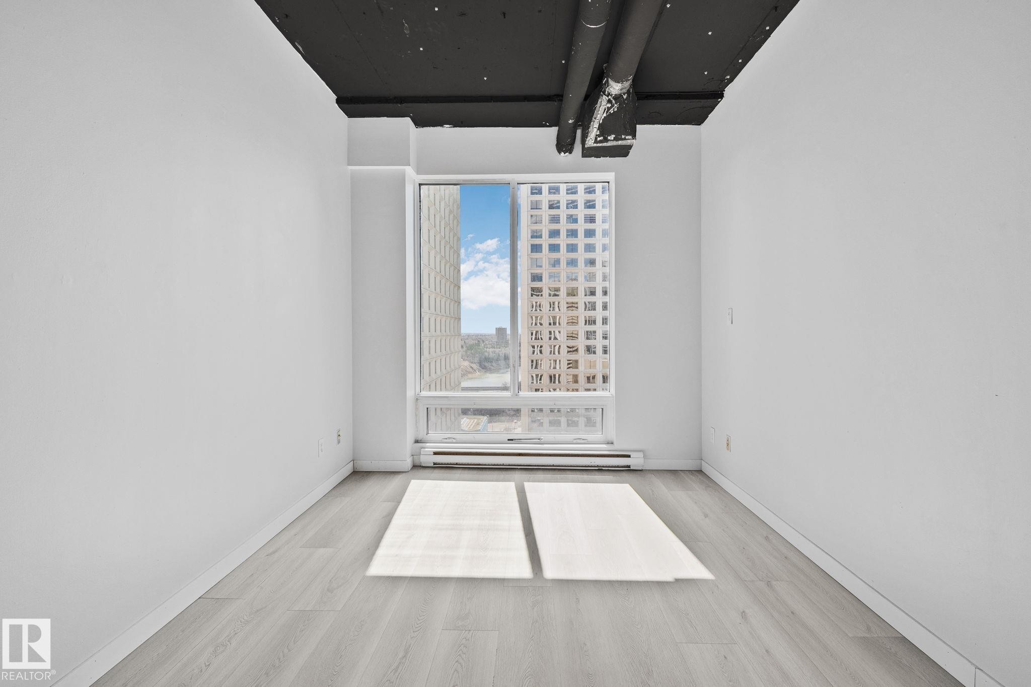 1312 10024 Jasper Avenue Nw, Edmonton, AB - Indoor Photo Showing Other Room