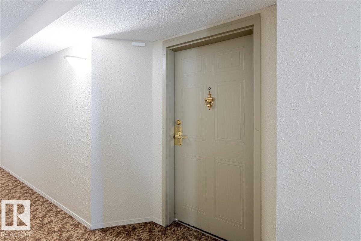 514 3 Perron Street, St. Albert, AB - Indoor Photo Showing Other Room