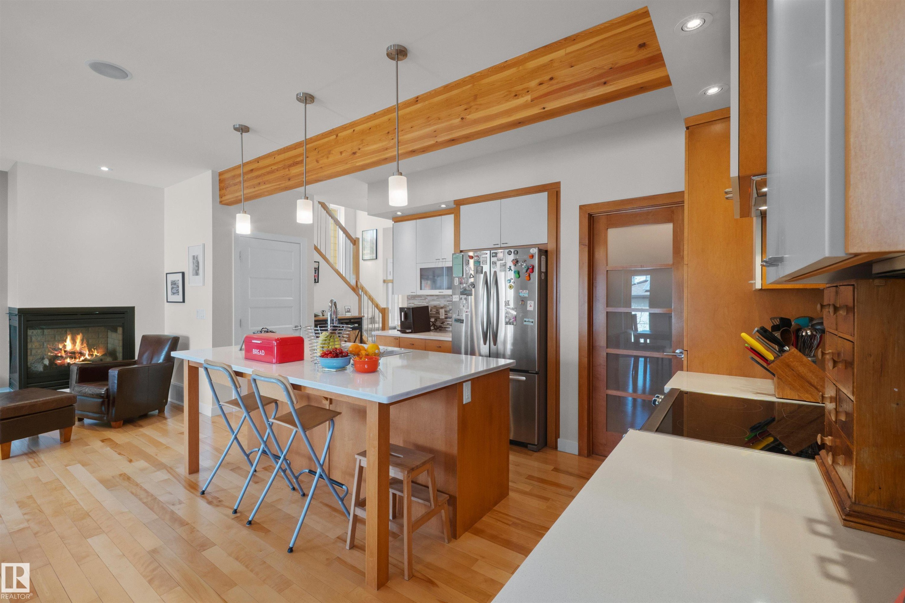 8839 93 Street, Edmonton, AB - Indoor