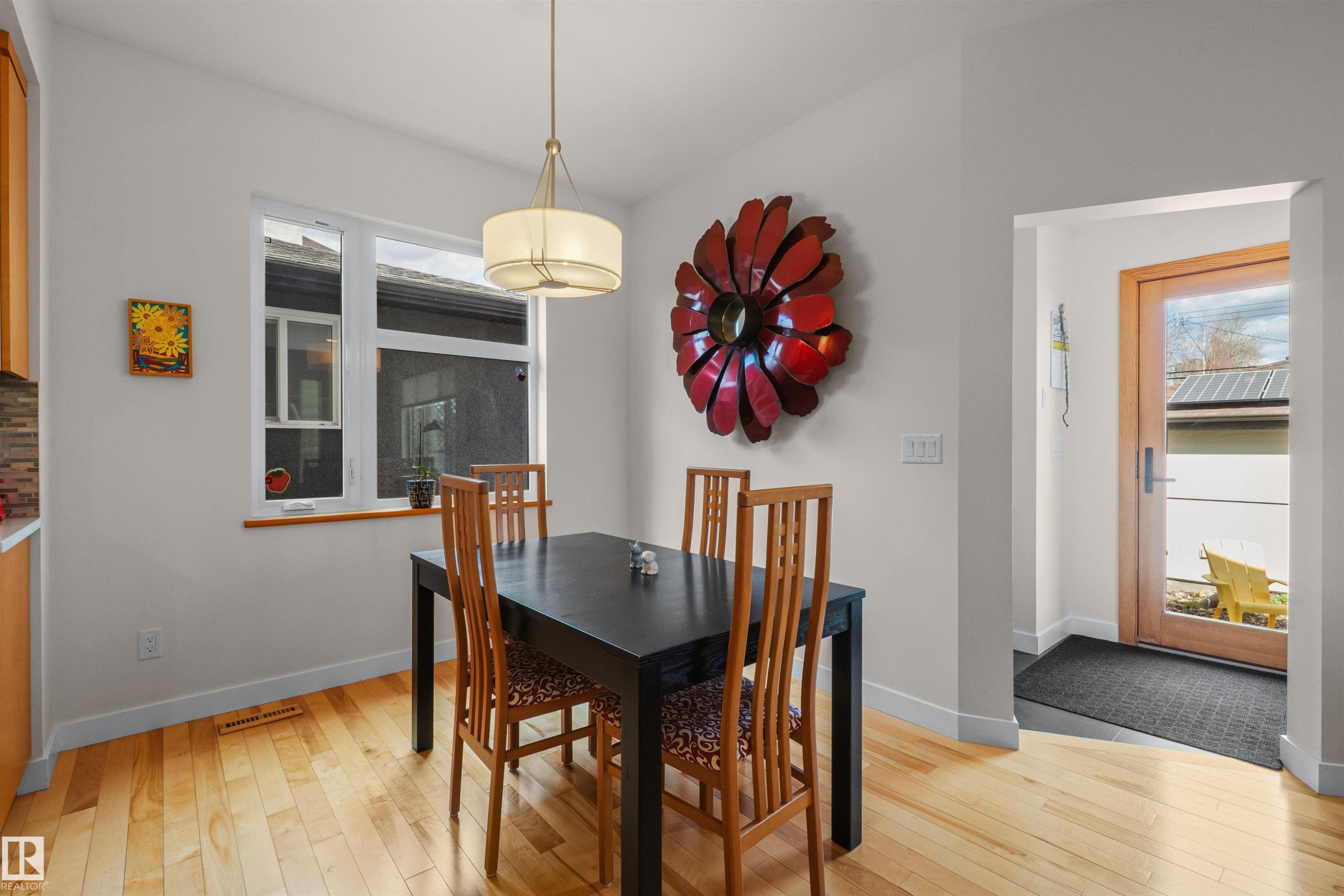 8839 93 Street, Edmonton, AB - Indoor Photo Showing Dining Room