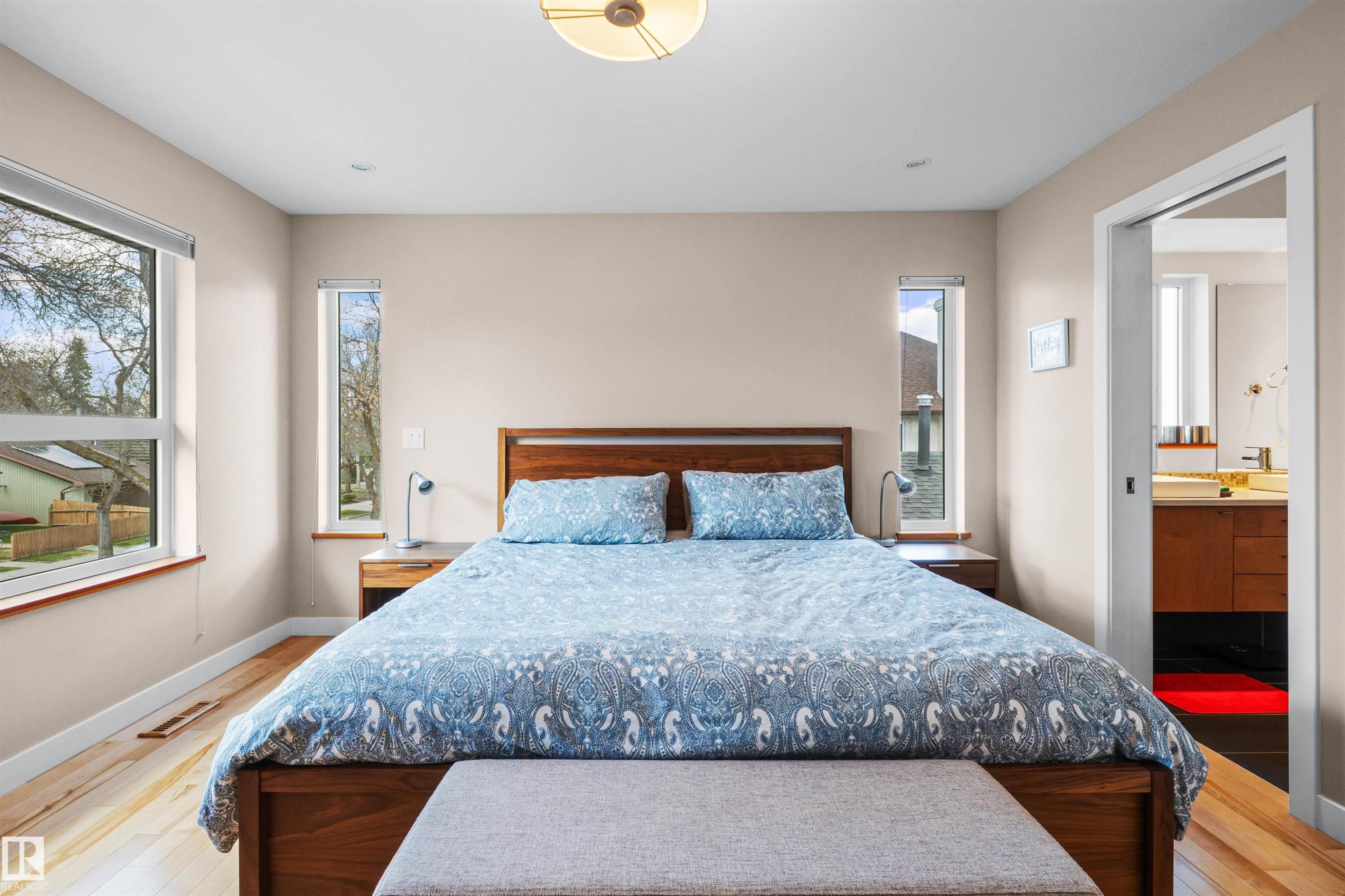 8839 93 Street, Edmonton, AB - Indoor Photo Showing Bedroom