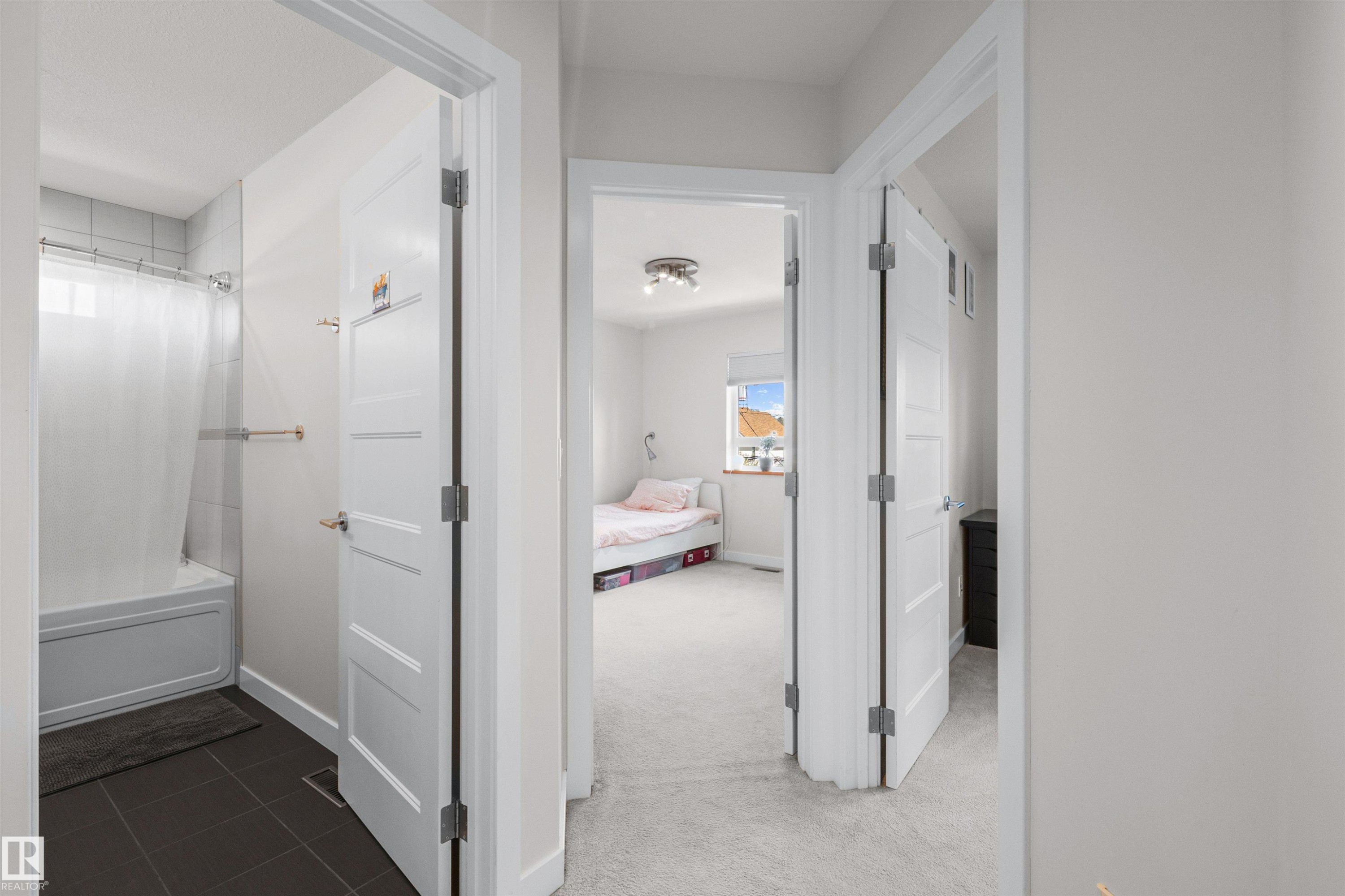 8839 93 Street, Edmonton, AB - Indoor Photo Showing Other Room