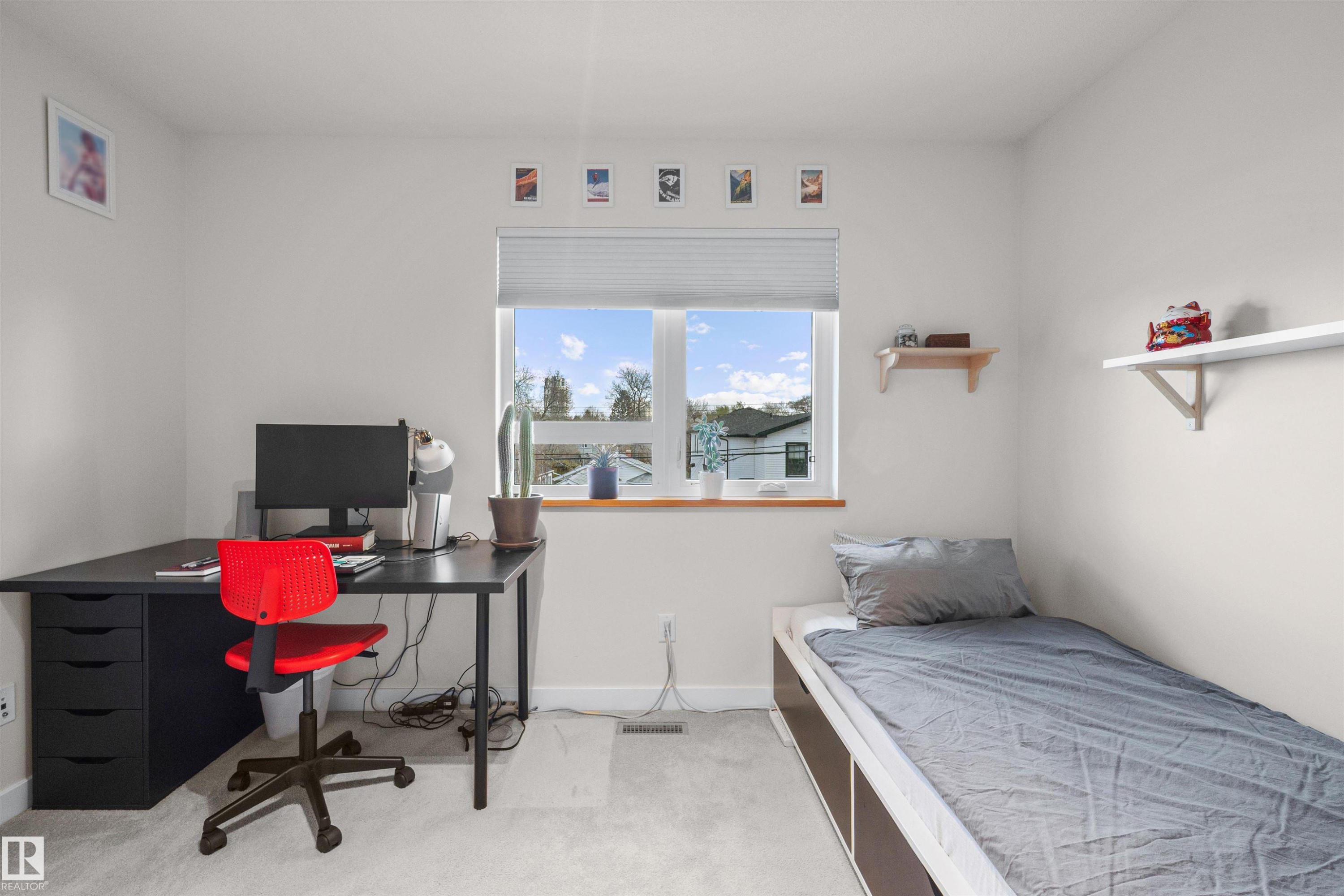 8839 93 Street, Edmonton, AB - Indoor