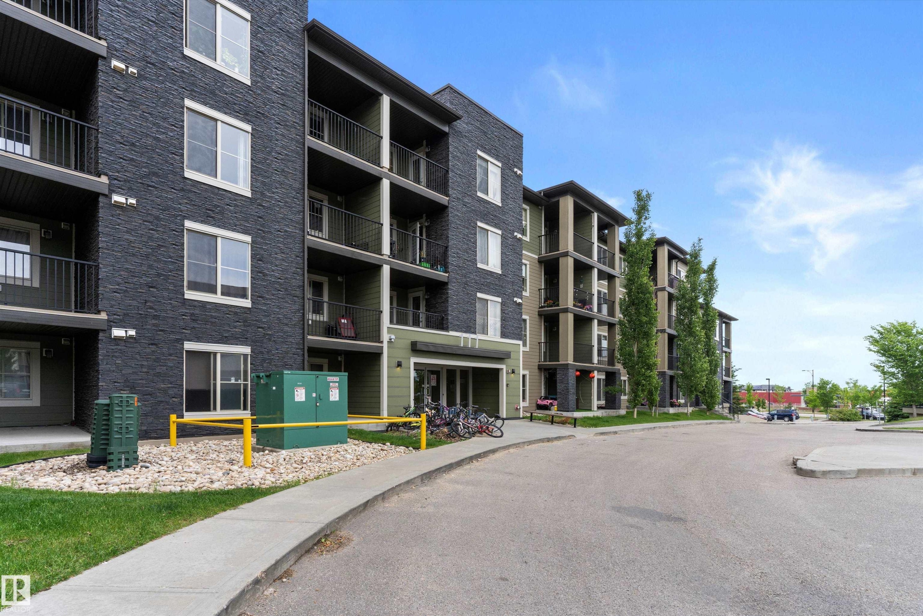105 111 Watt Common, Edmonton, AB - Outdoor With Facade