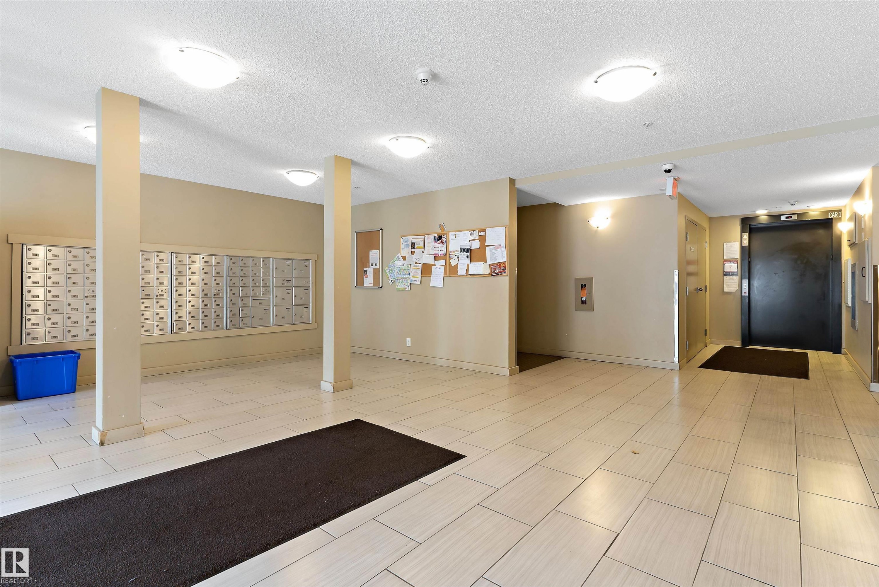 105 111 Watt Common, Edmonton, AB - Indoor Photo Showing Other Room