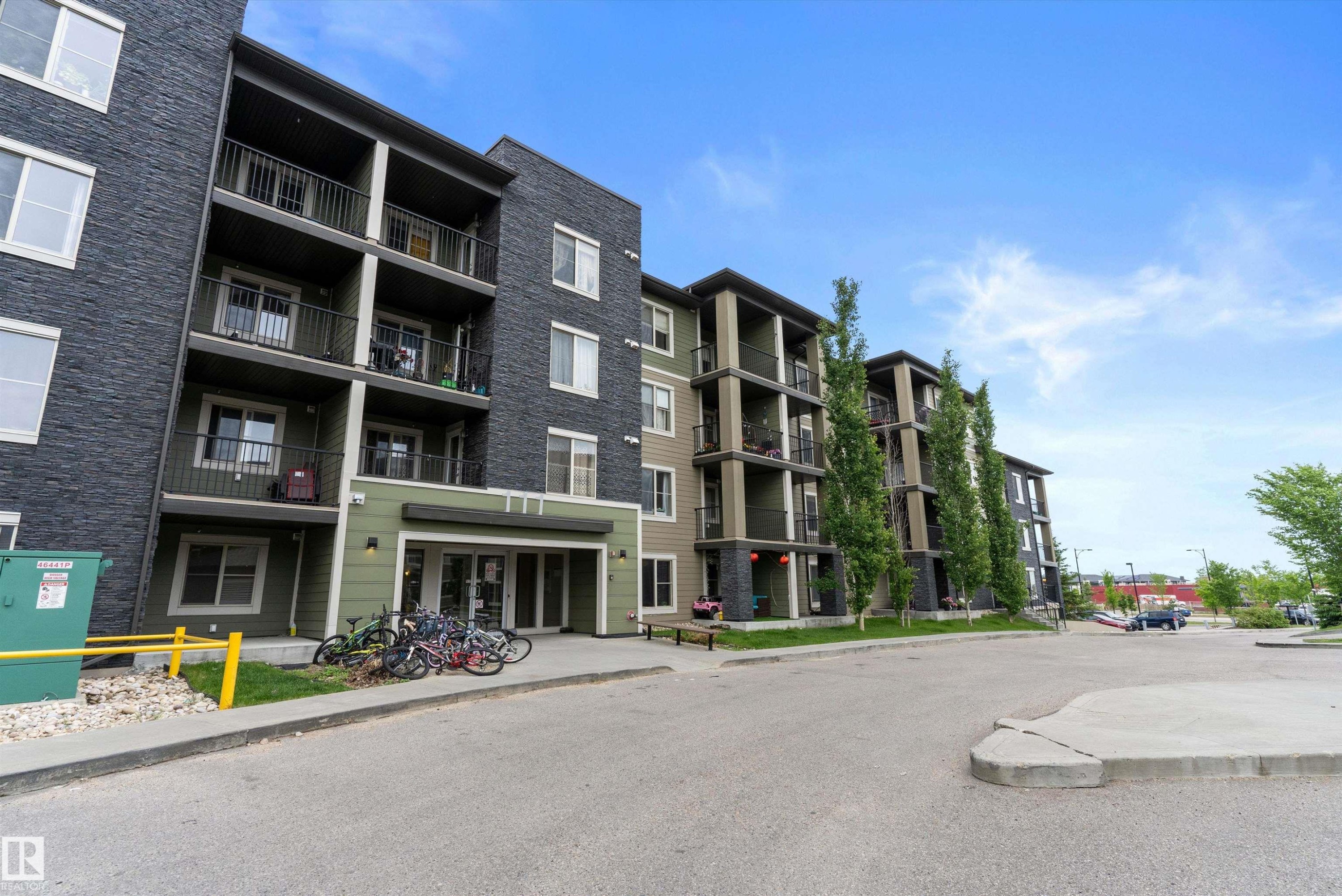 105 111 Watt Common, Edmonton, AB - Outdoor With Facade