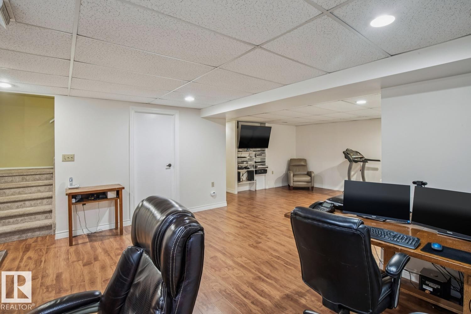 7531 137A Avenue, Edmonton, AB - Indoor Photo Showing Office