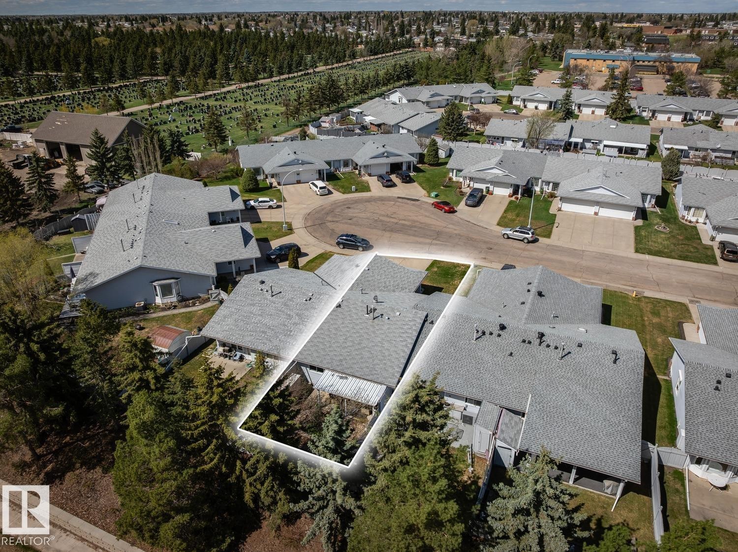 7531 137A Avenue, Edmonton, AB - Outdoor With View