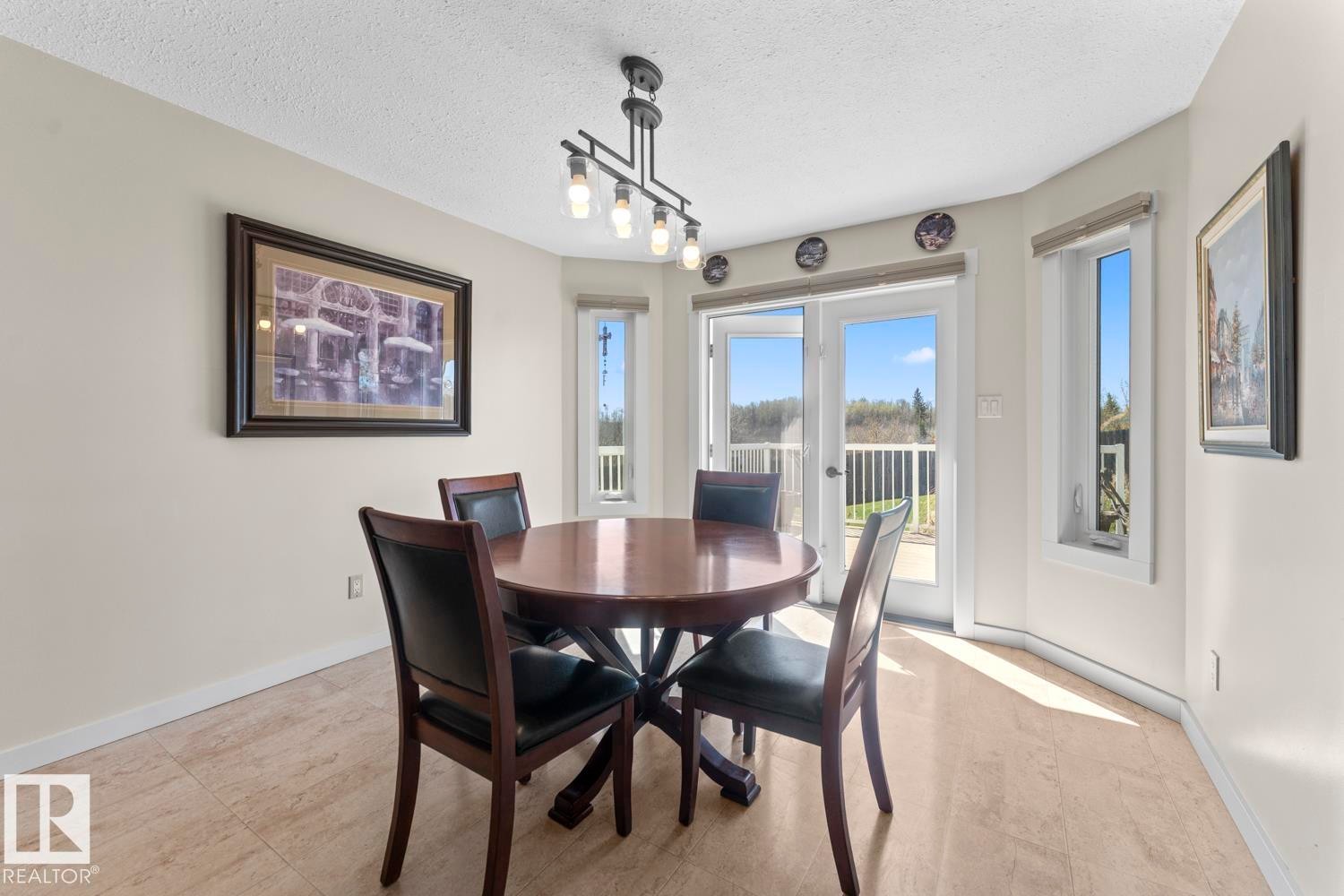 1938 Forest Drive, Cold Lake, AB - Indoor Photo Showing Dining Room