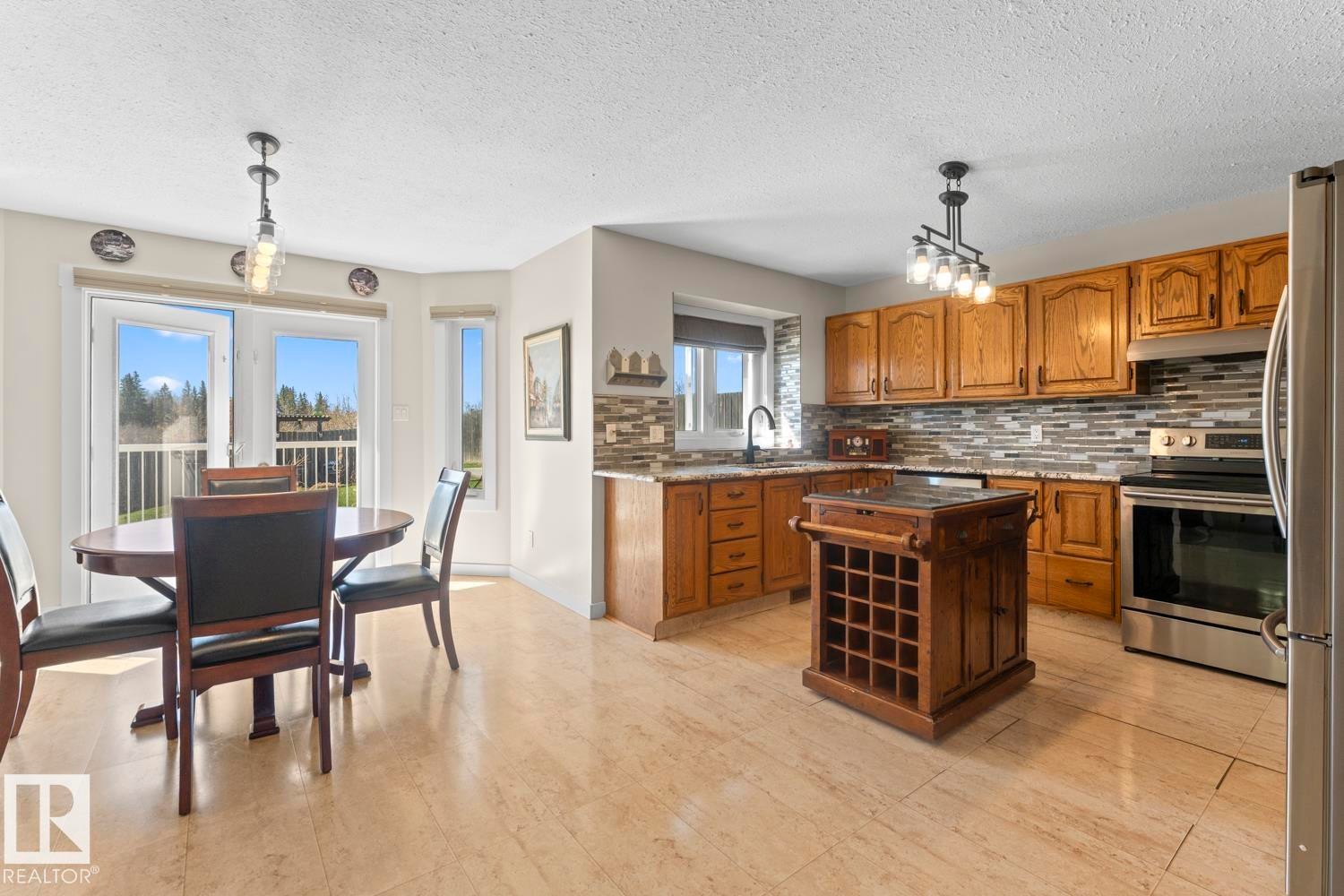 1938 Forest Drive, Cold Lake, AB - Indoor