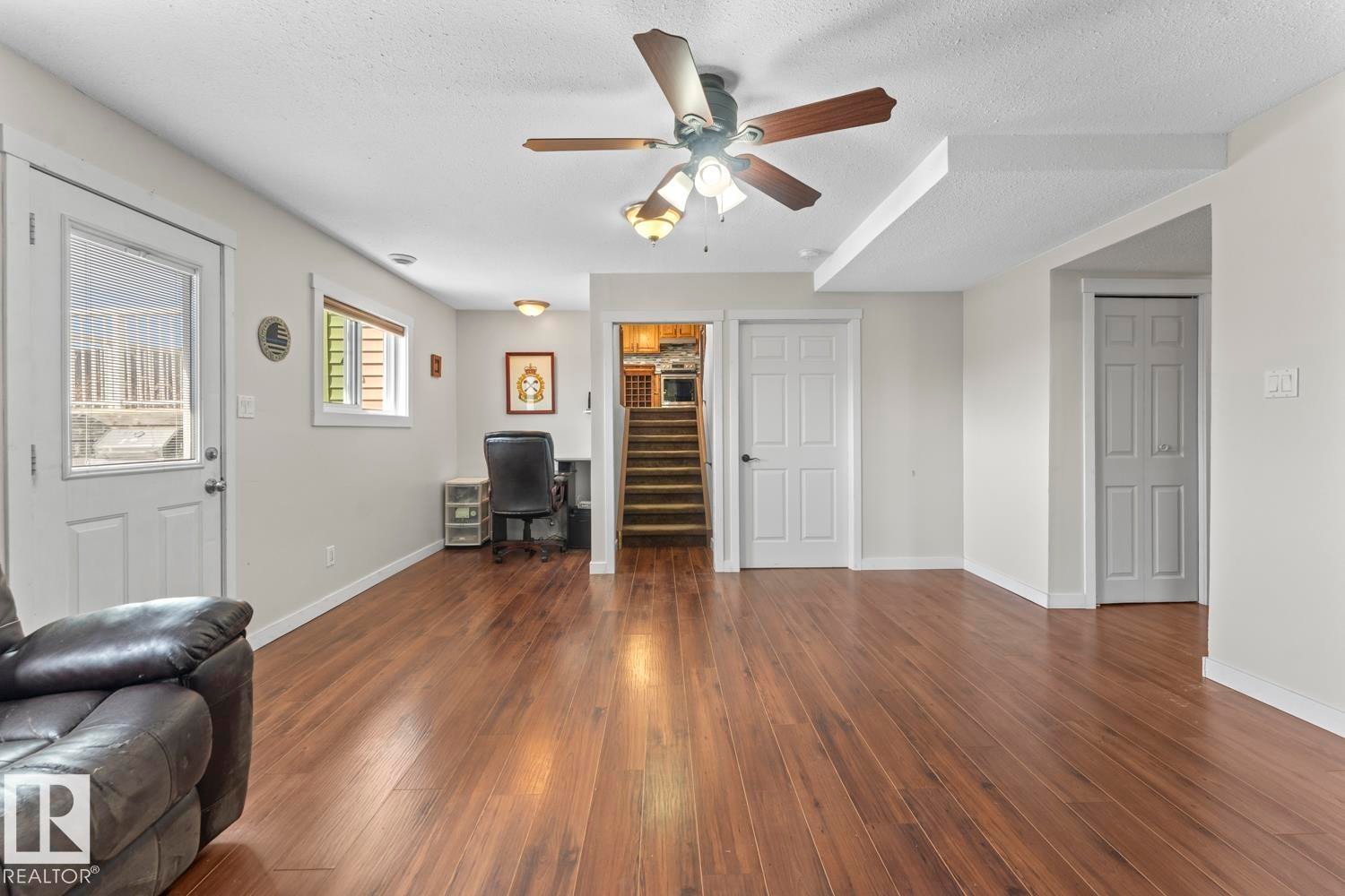 1938 Forest Drive, Cold Lake, AB - Indoor