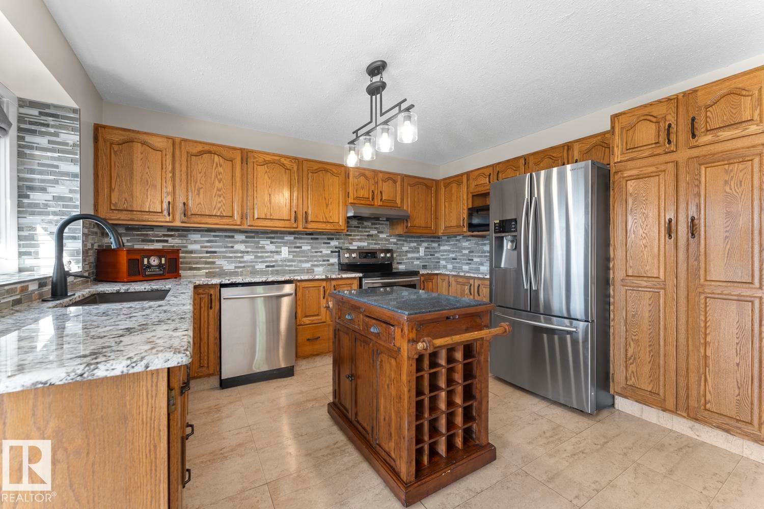 1938 Forest Drive, Cold Lake, AB - Indoor Photo Showing Kitchen