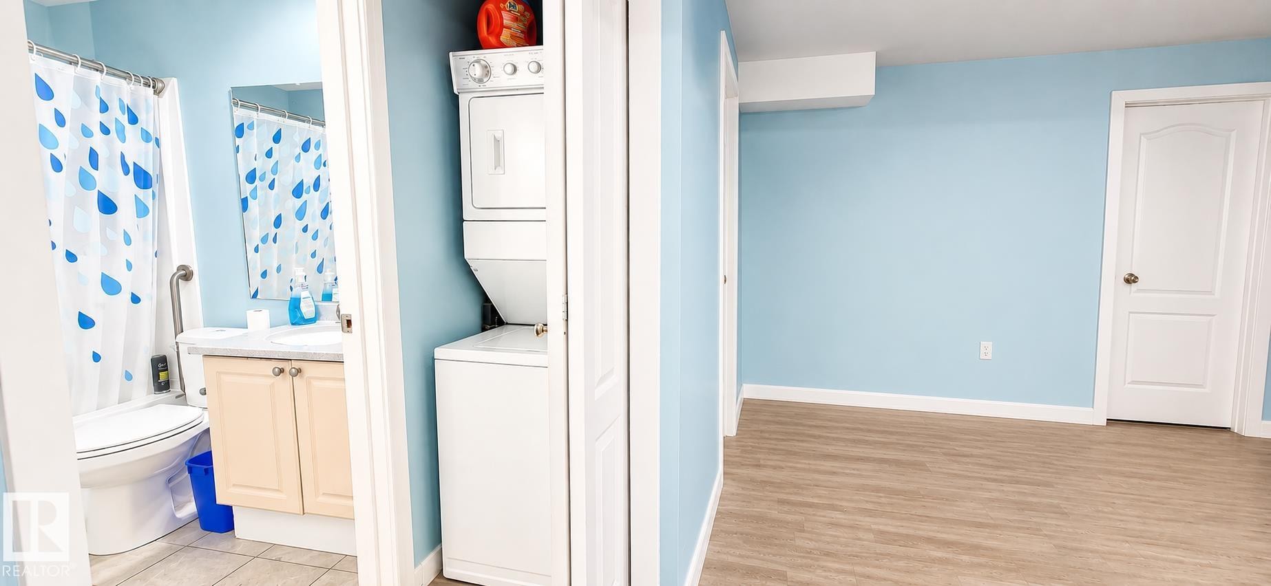 408 Jennings Bay, Edmonton, AB - Indoor Photo Showing Laundry Room