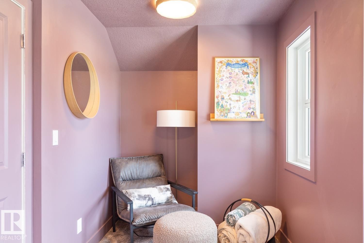 3813 111 Avenue, Edmonton, AB - Indoor