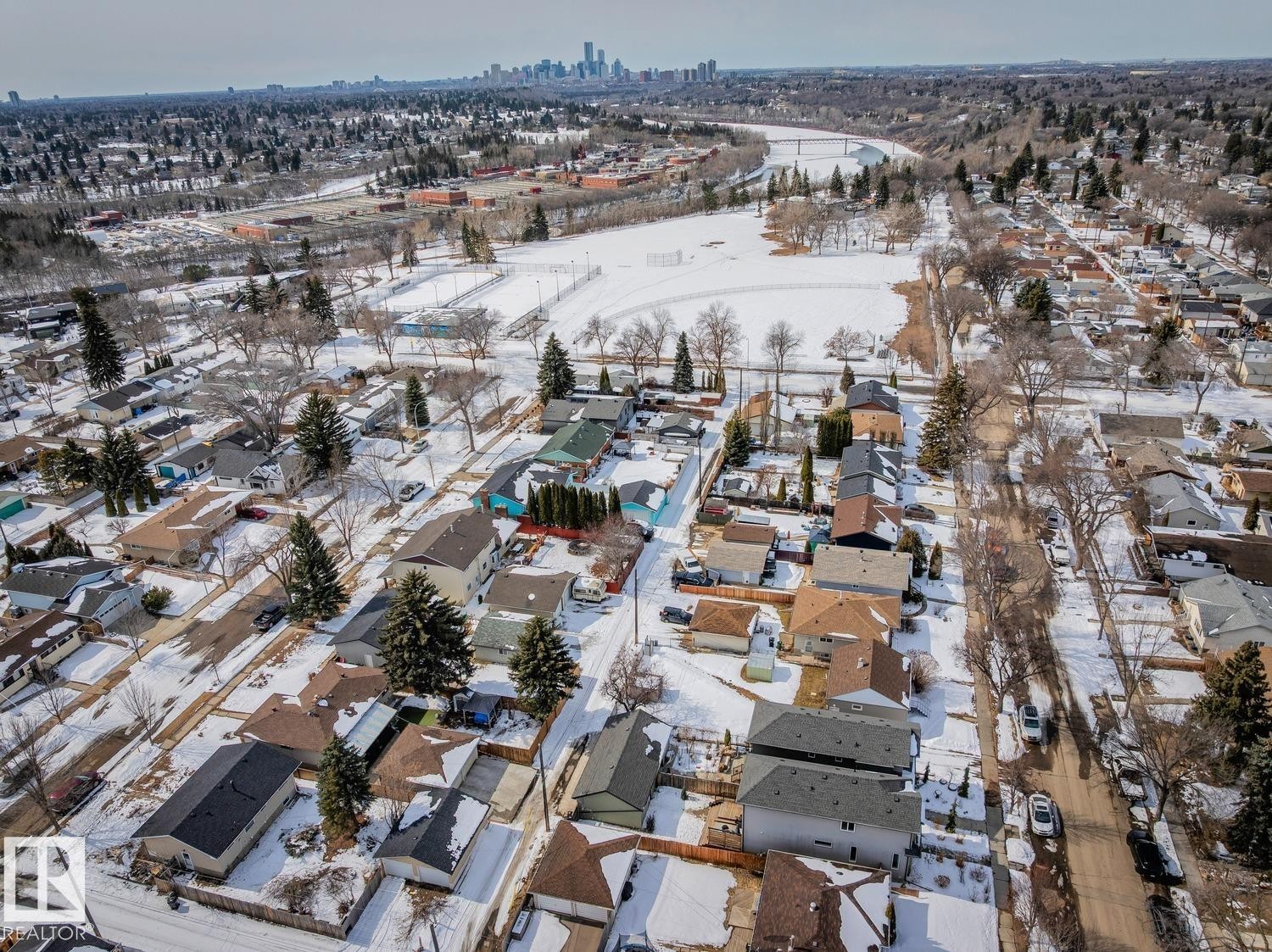 3813 111 Avenue, Edmonton, AB - Outdoor With View