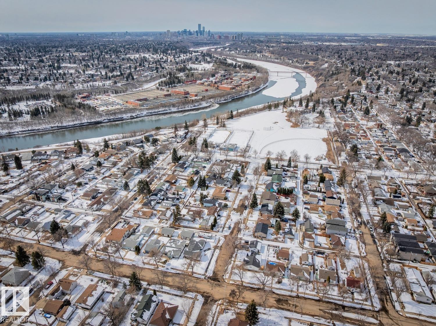 3813 111 Avenue, Edmonton, AB - Outdoor With View