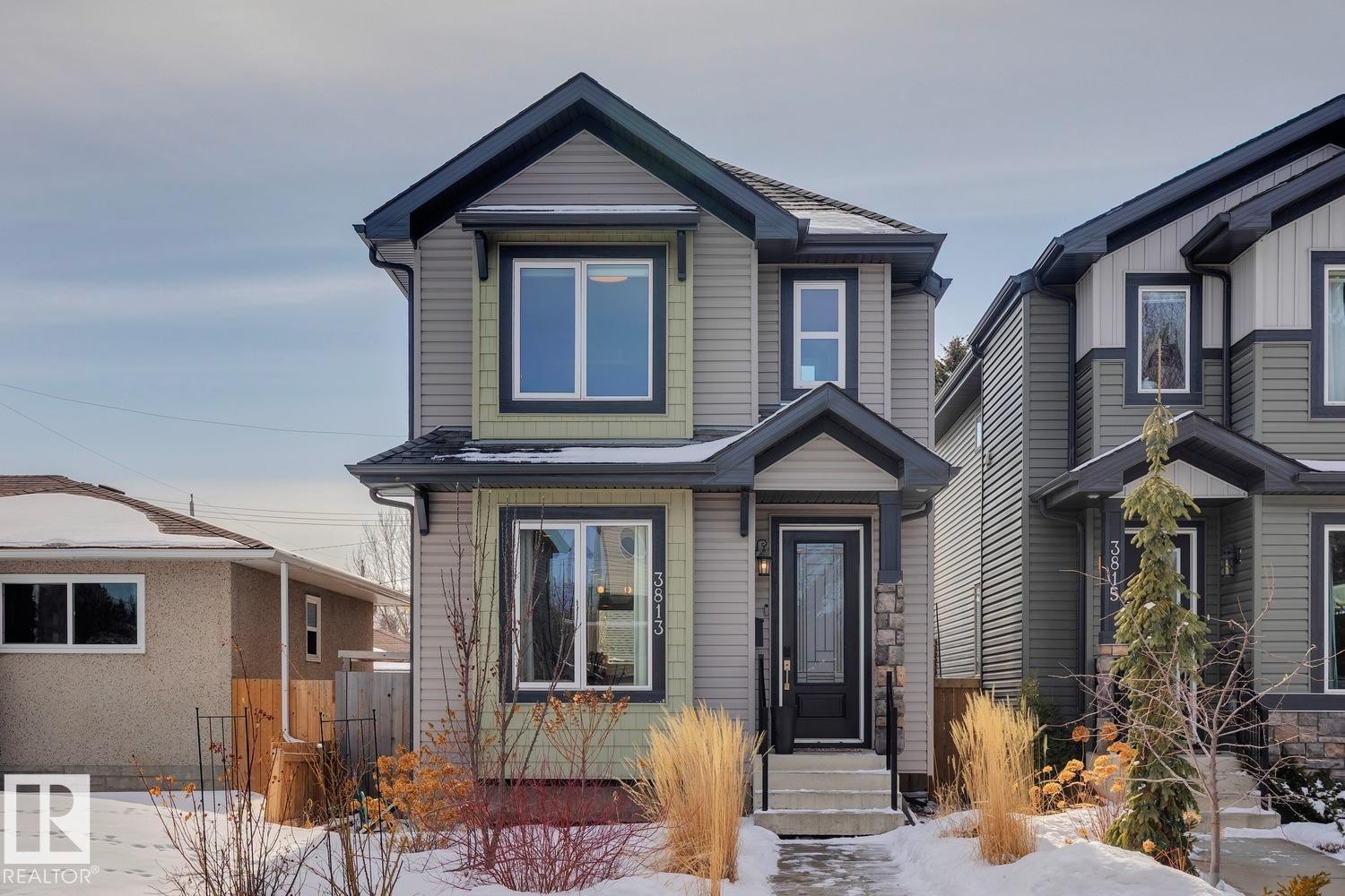 3813 111 Avenue, Edmonton, AB - Outdoor With Facade