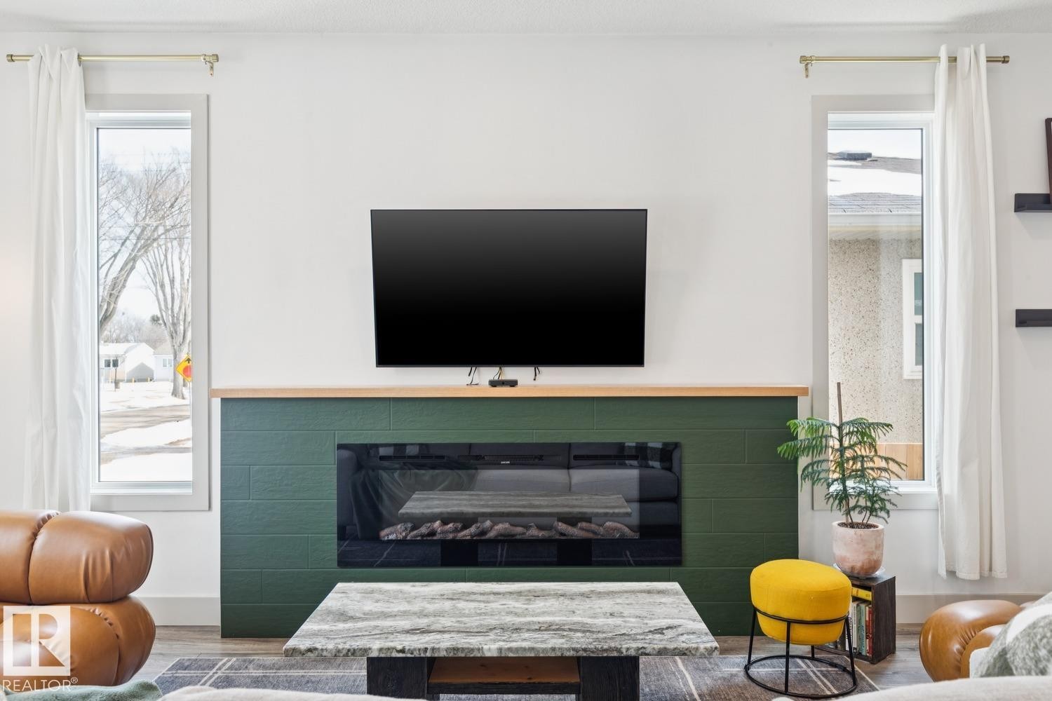3813 111 Avenue, Edmonton, AB - Indoor Photo Showing Living Room With Fireplace