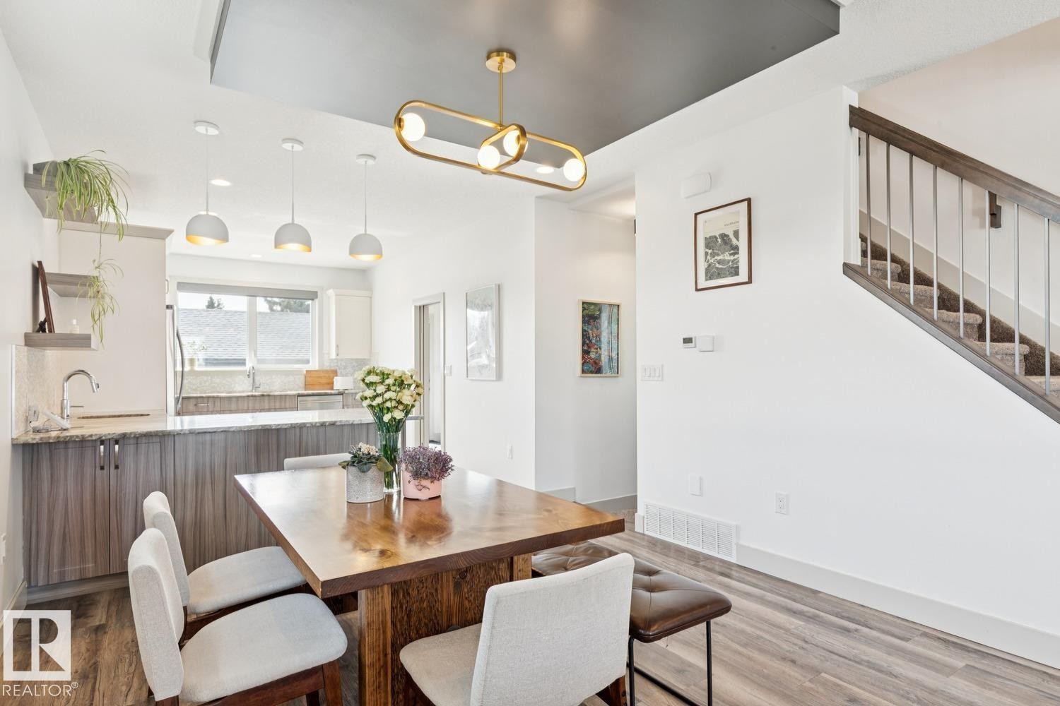 3813 111 Avenue, Edmonton, AB - Indoor Photo Showing Dining Room