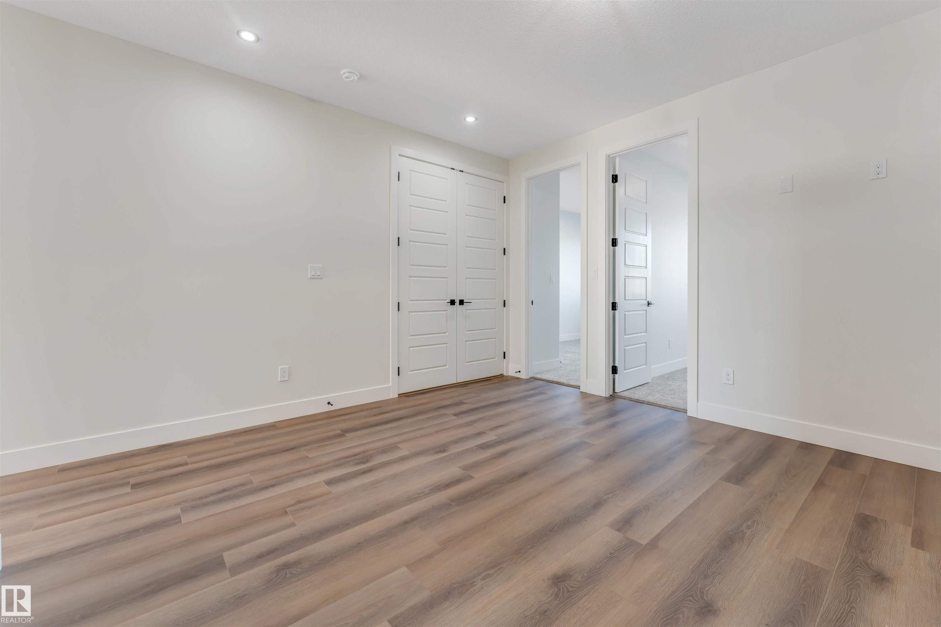 22807 80 Avenue, Edmonton, AB - Indoor Photo Showing Other Room