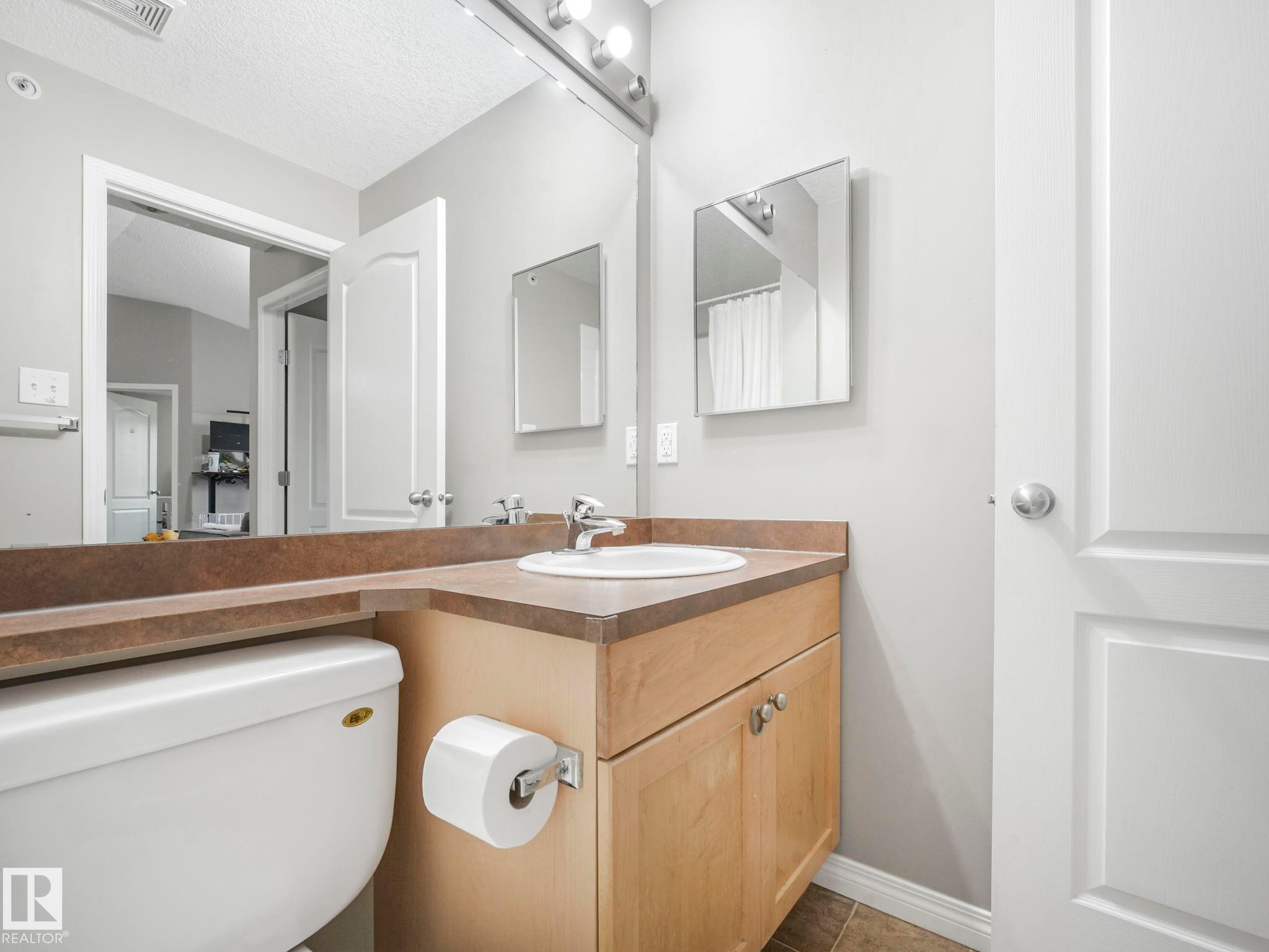 #1437 9363 Simpson Dr Nw, Edmonton, AB - Indoor Photo Showing Bathroom