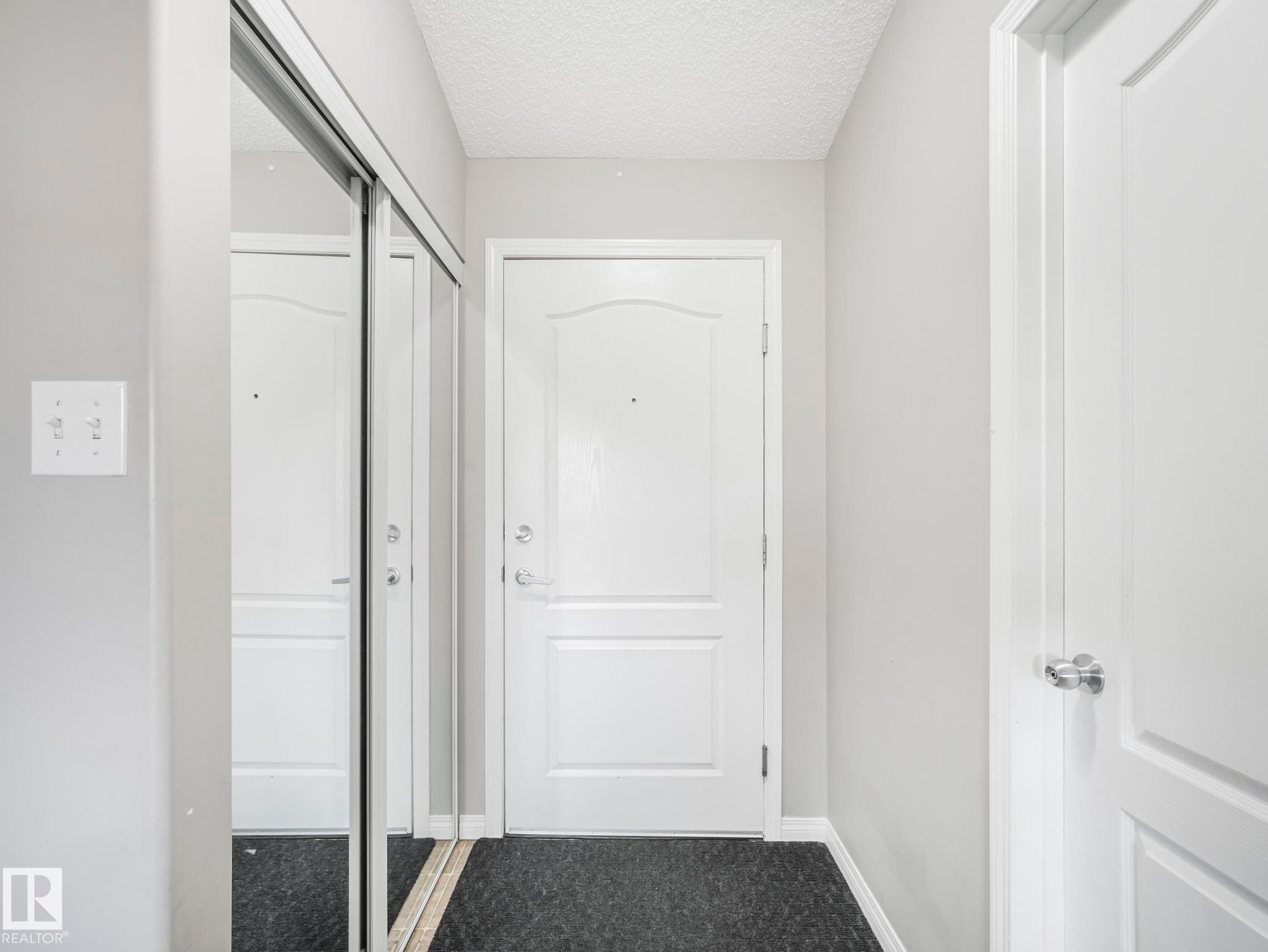 #1437 9363 Simpson Dr Nw, Edmonton, AB - Indoor Photo Showing Other Room