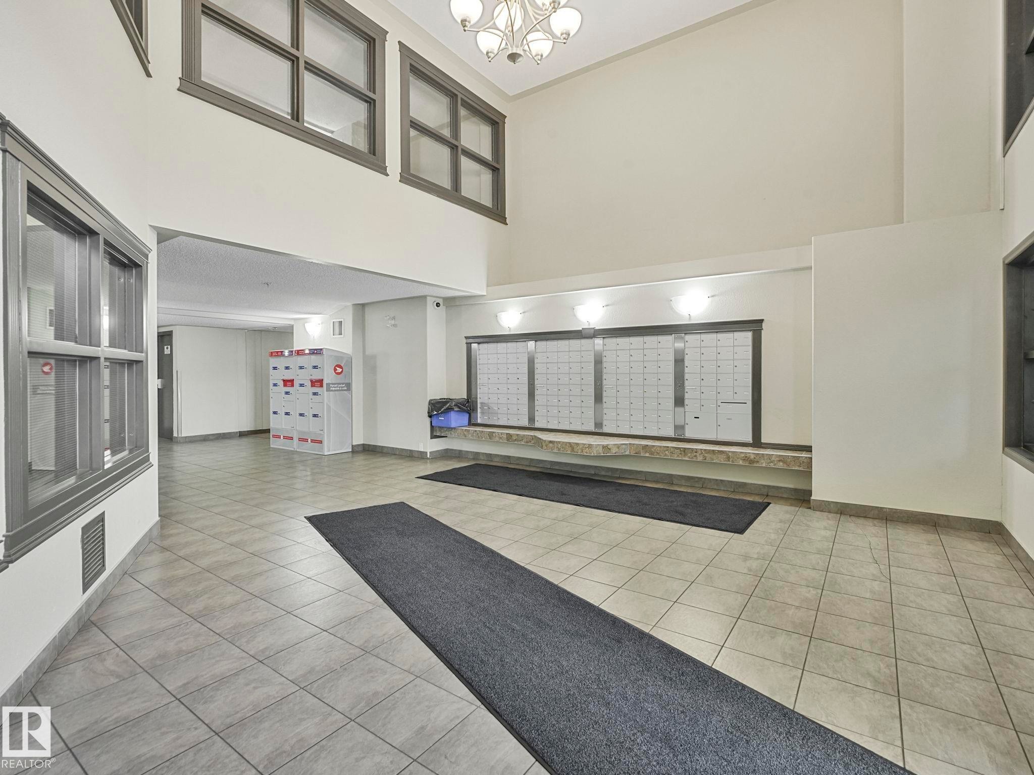 #1437 9363 Simpson Dr Nw, Edmonton, AB - Indoor Photo Showing Other Room