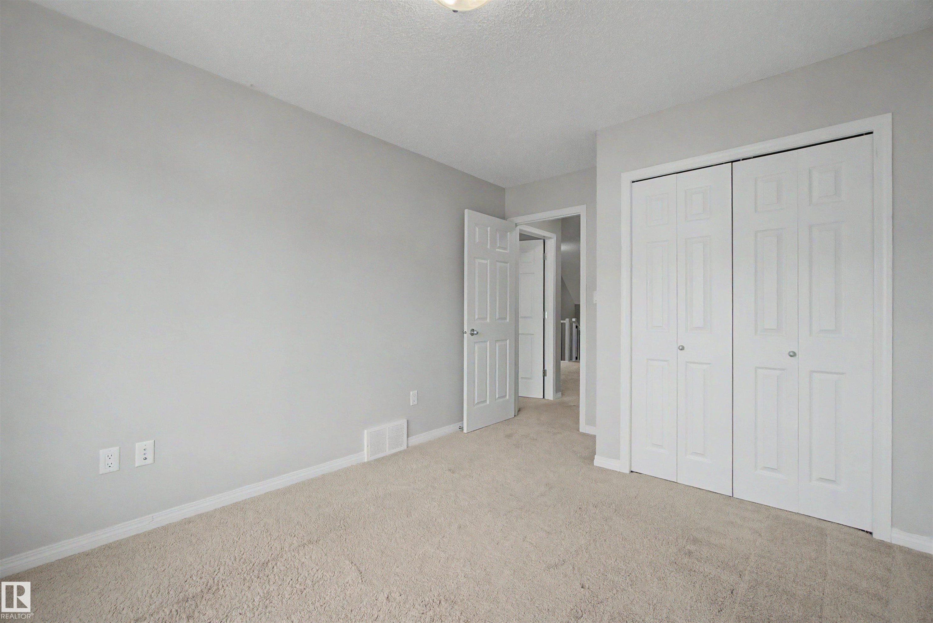 2534 Coughlan Road, Edmonton, AB - Indoor