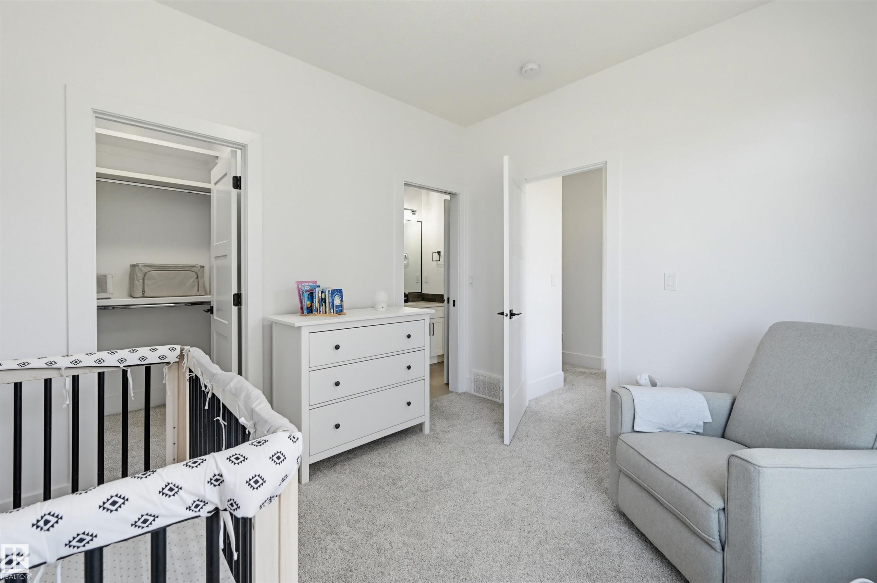 8723 138 Street, Edmonton, AB - Indoor Photo Showing Bedroom