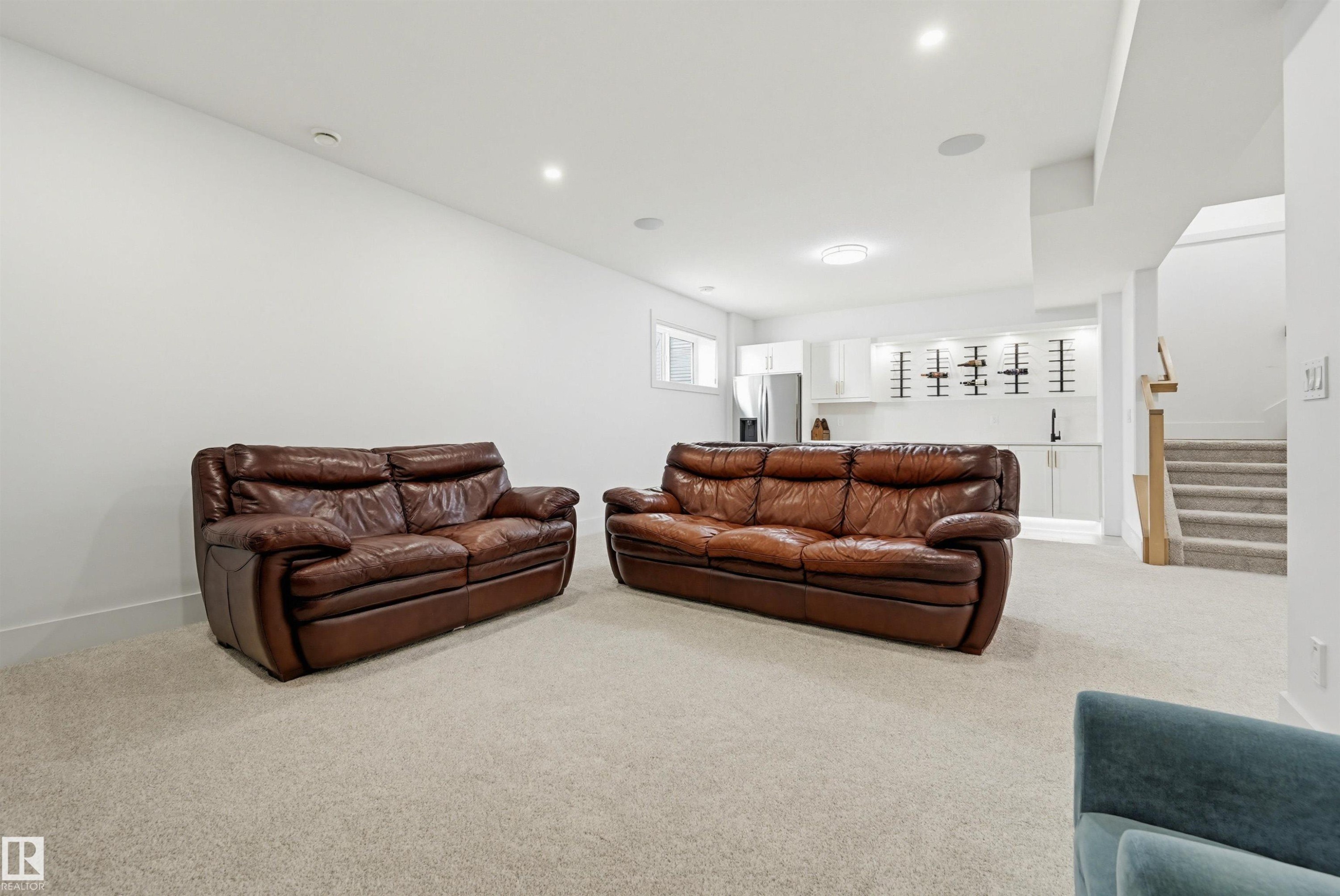 8723 138 Street, Edmonton, AB - Indoor