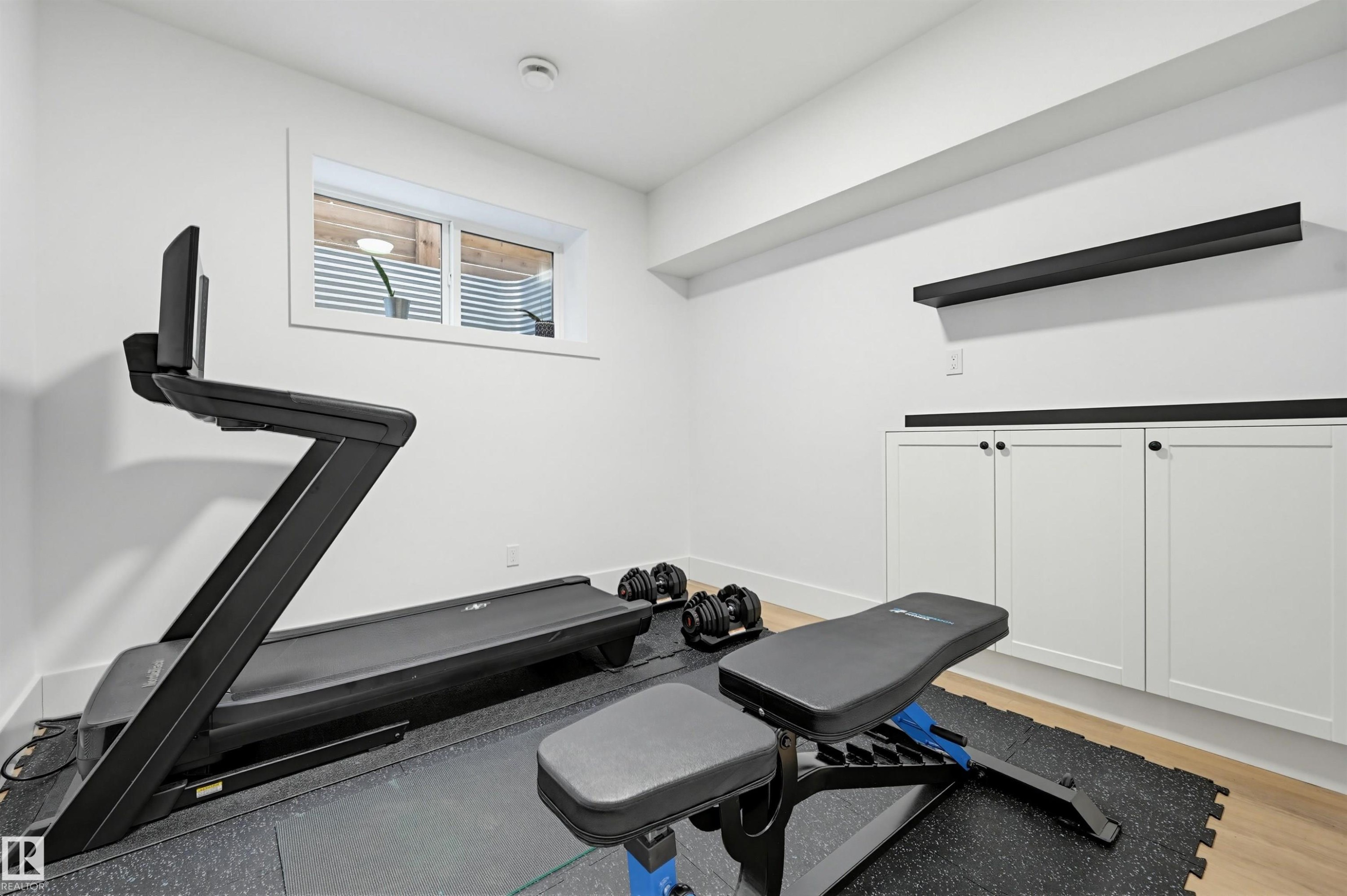 8723 138 Street, Edmonton, AB - Indoor