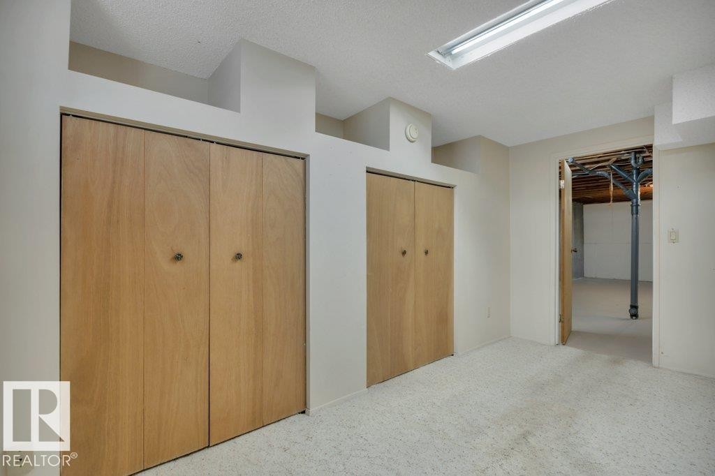 8808 41 Avenue, Edmonton, AB - Indoor Photo Showing Other Room