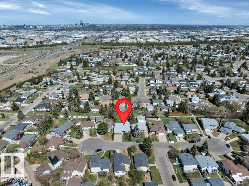 8808 41 Avenue, Edmonton, AB - Outdoor With View