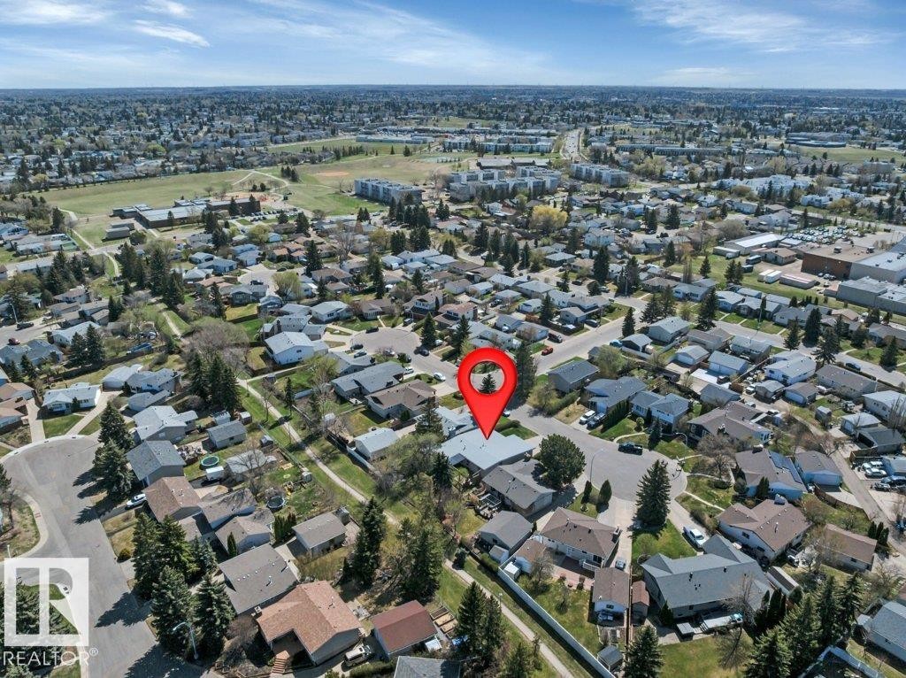 8808 41 Avenue, Edmonton, AB - Outdoor With View