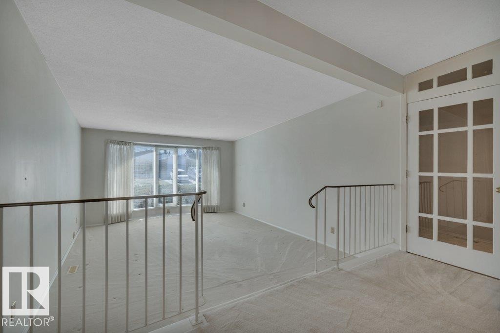 8808 41 Avenue, Edmonton, AB - Indoor Photo Showing Other Room