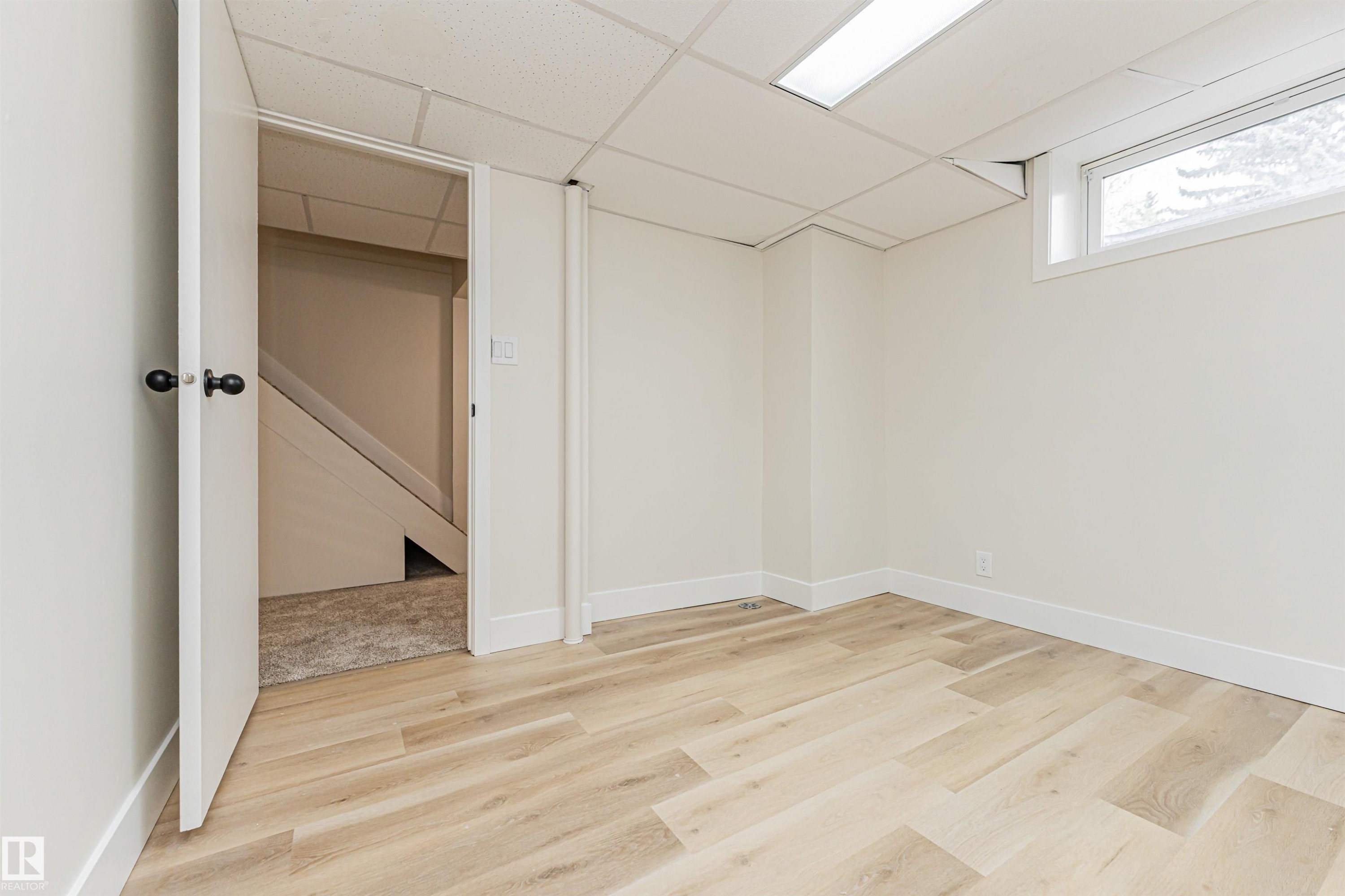 3105 109 Street, Edmonton, AB - Indoor Photo Showing Other Room